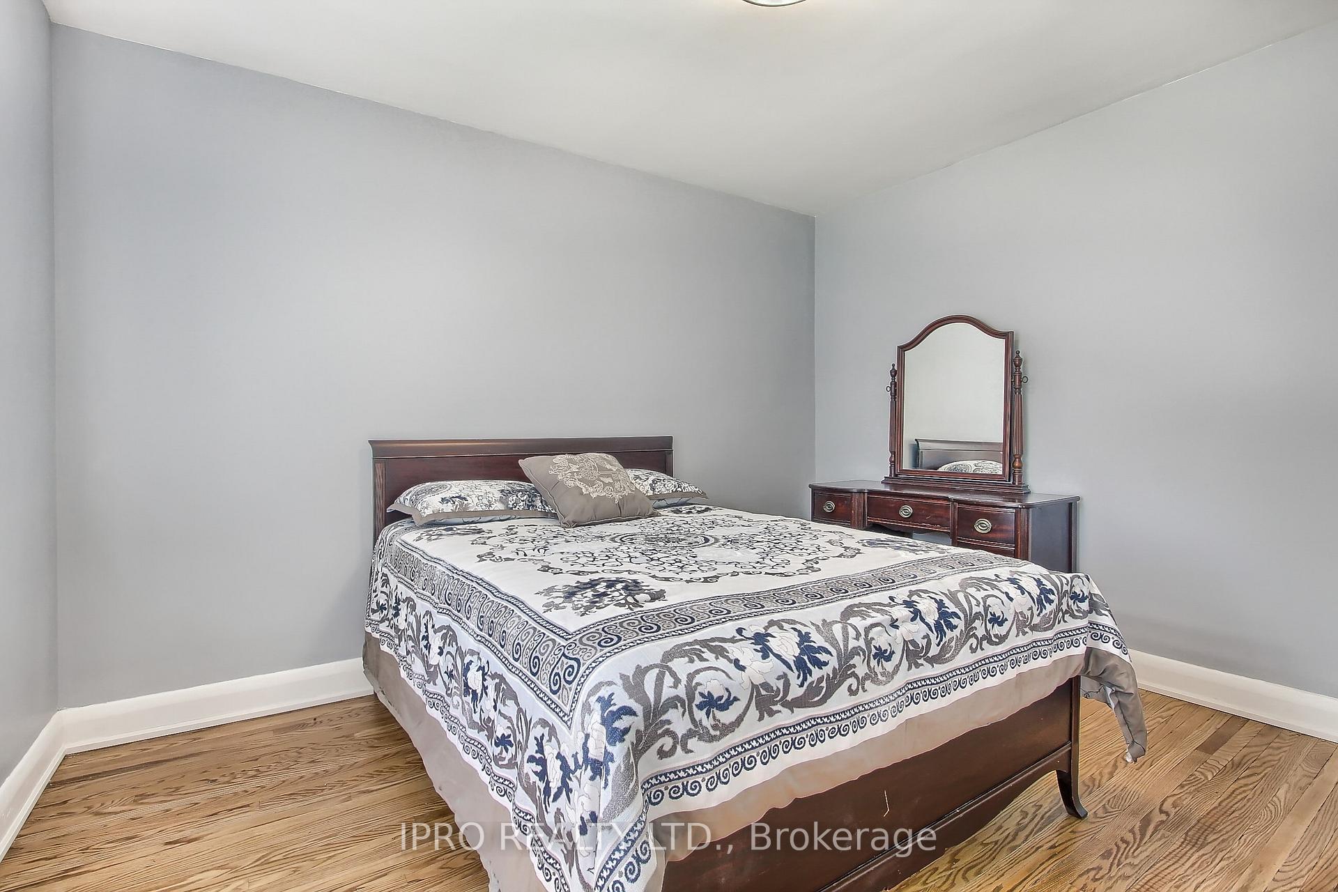 Photo 20 of 165 Ellesmere Road, Scarborough, Wexford-Maryvale — HOMEH