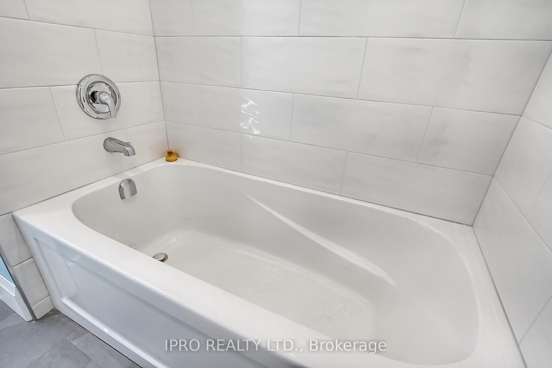Photo 24 of 165 Ellesmere Road, Scarborough, Wexford-Maryvale — HOMEH