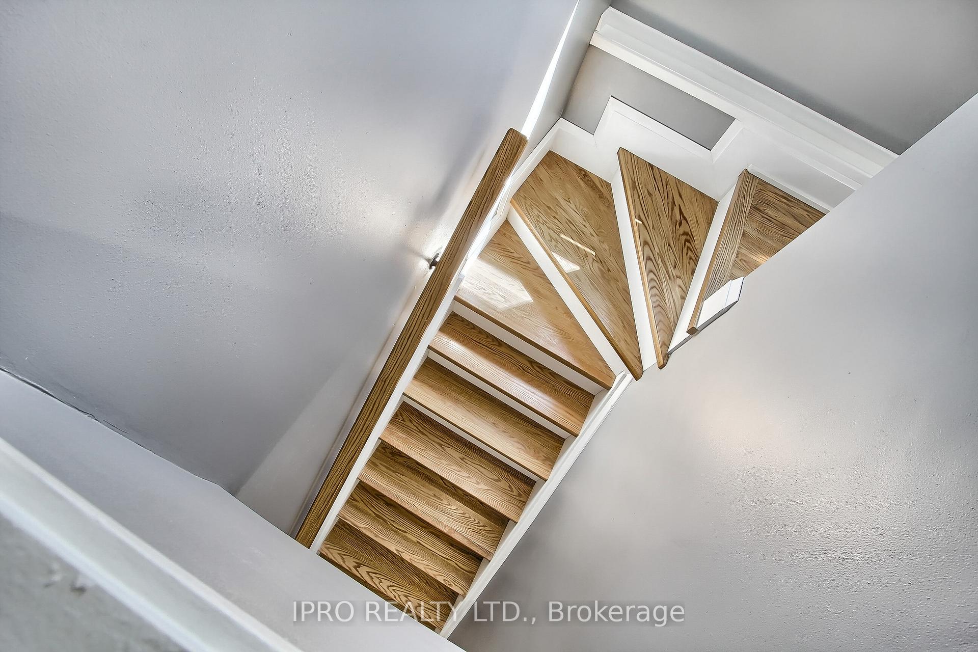 Photo 26 of 165 Ellesmere Road, Scarborough, Wexford-Maryvale — HOMEH