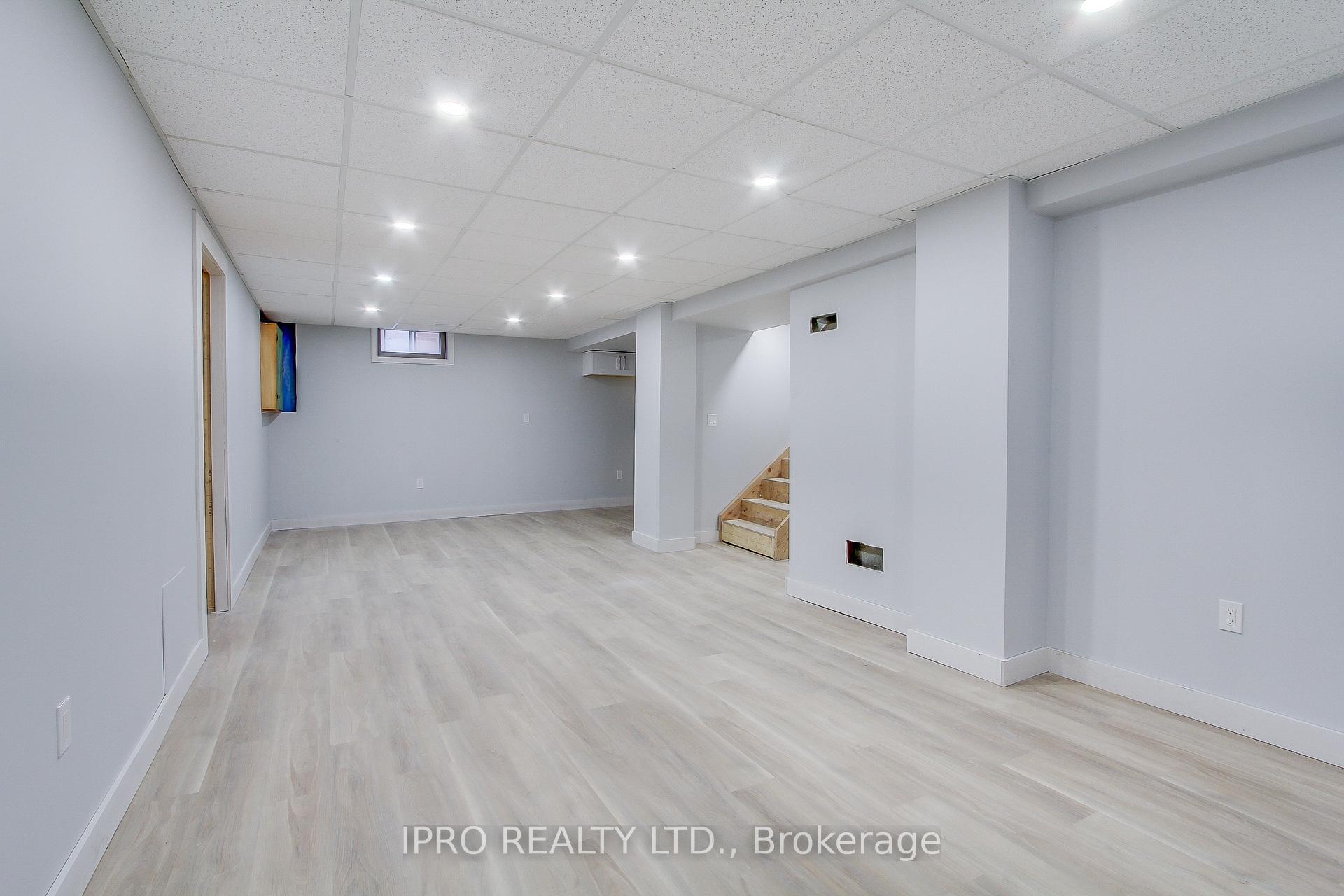 Photo 35 of 165 Ellesmere Road, Scarborough, Wexford-Maryvale — HOMEH