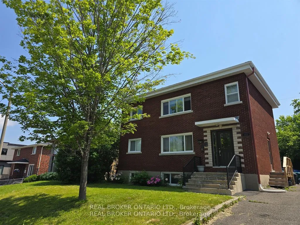 Front of Unit 3, 2429 Carlsen Avenue