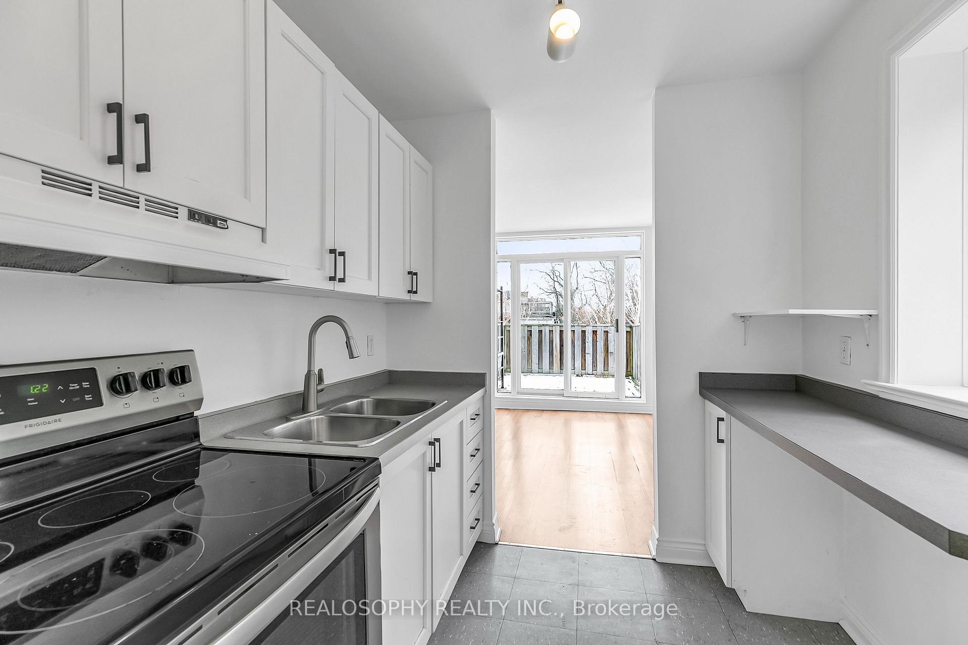 Photo 4 of 59 Columbine Avenue, Toronto, The Beaches — HOMEH