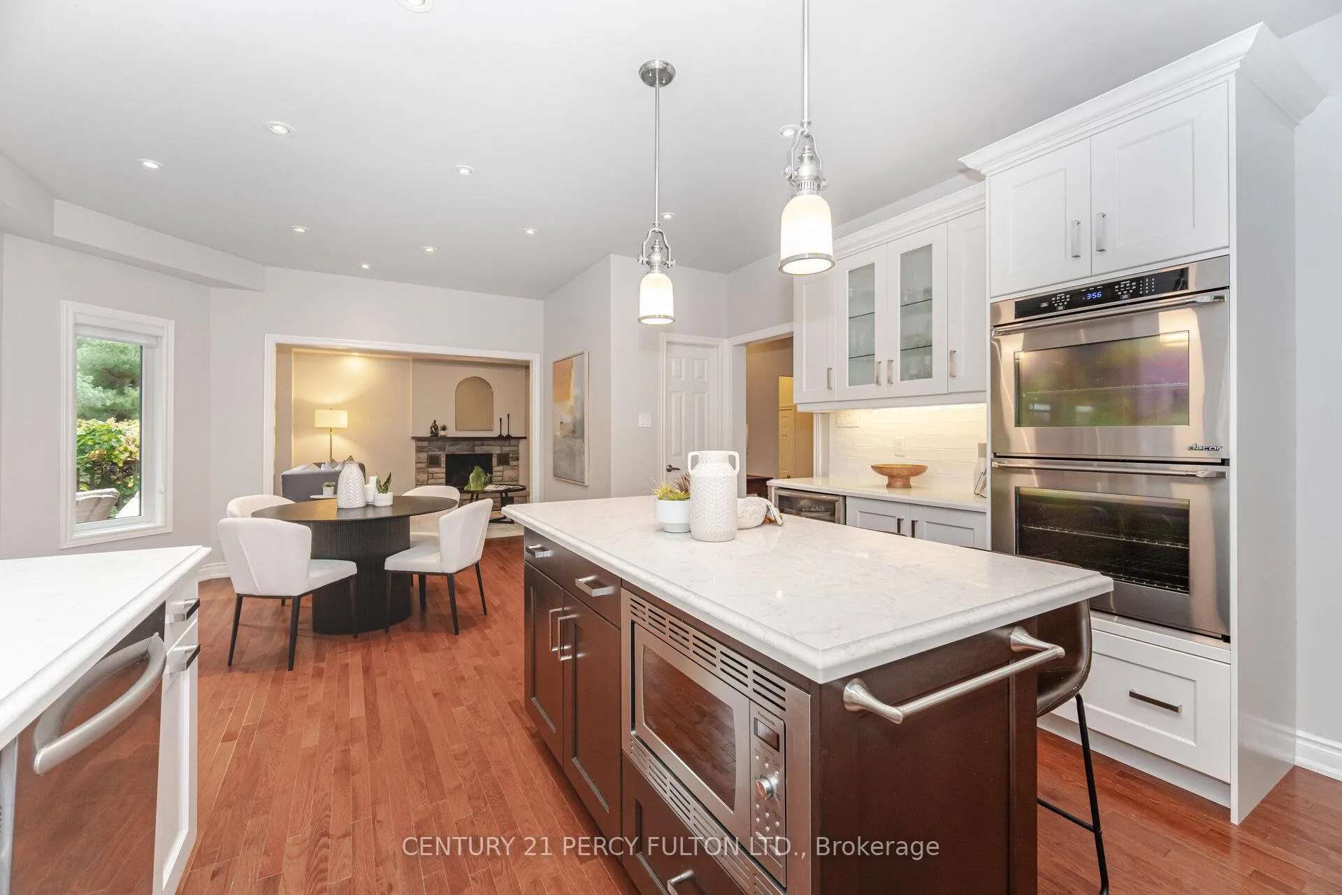 Photo 10 of 913 Duncannon Drive, Pickering, Liverpool — HOMEH