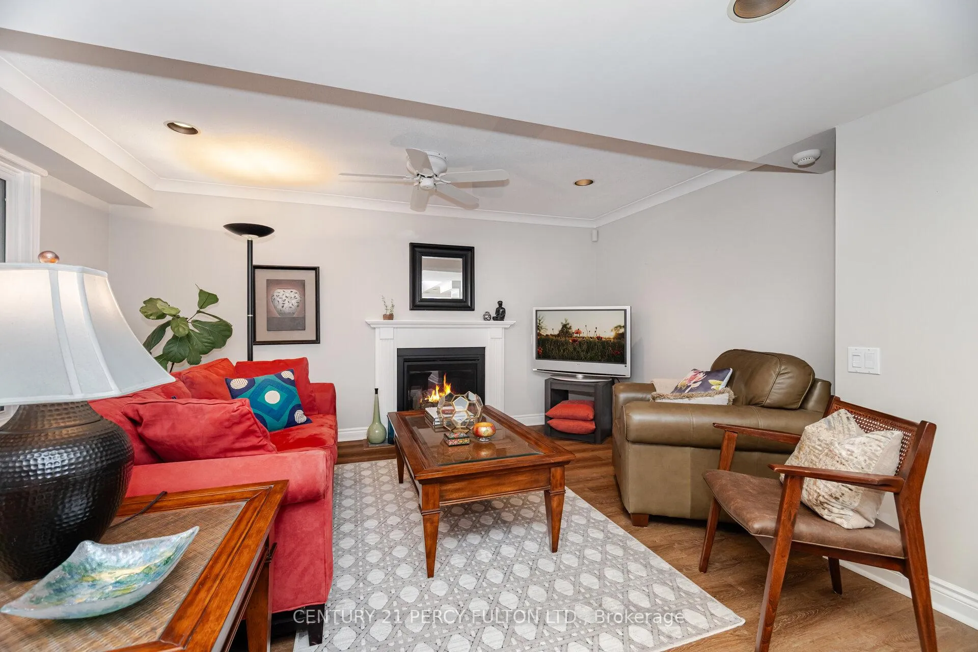Photo 32 of 913 Duncannon Drive, Pickering, Liverpool — HOMEH