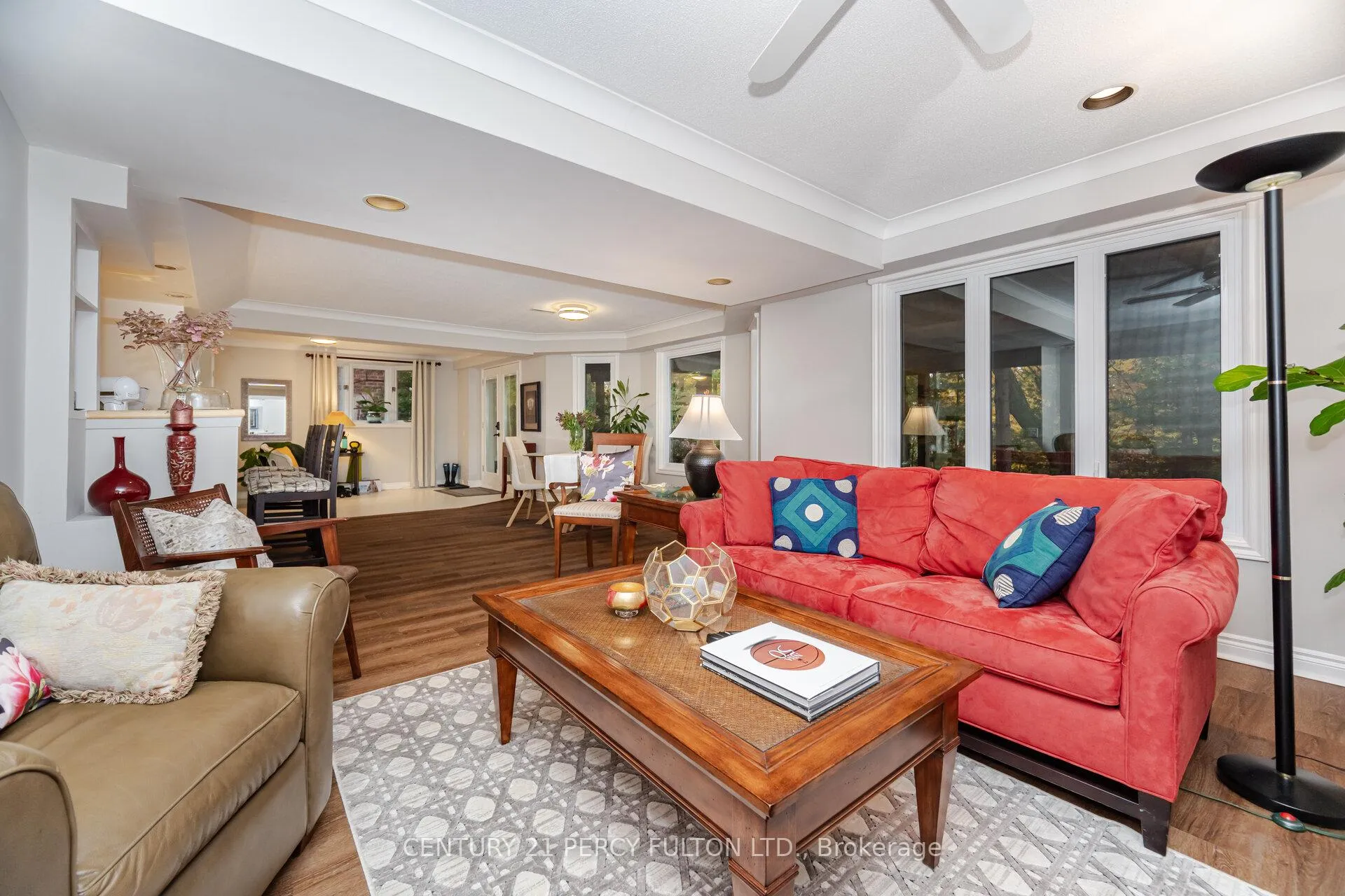 Photo 33 of 913 Duncannon Drive, Pickering, Liverpool — HOMEH