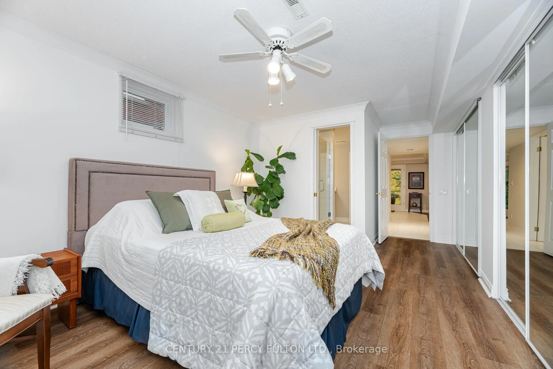 Photo 36 of 913 Duncannon Drive, Pickering, Liverpool — HOMEH