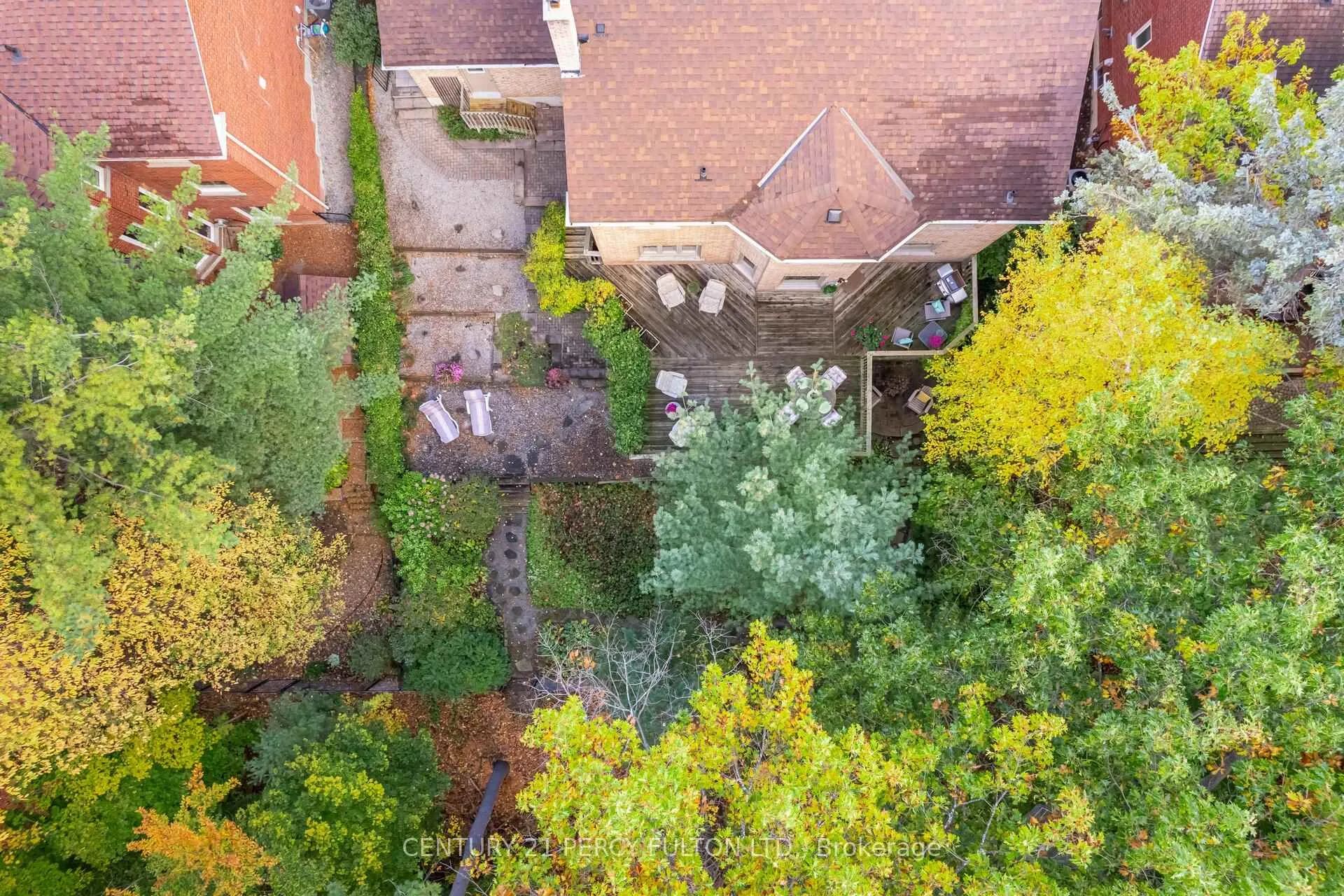 Photo 44 of 913 Duncannon Drive, Pickering, Liverpool — HOMEH