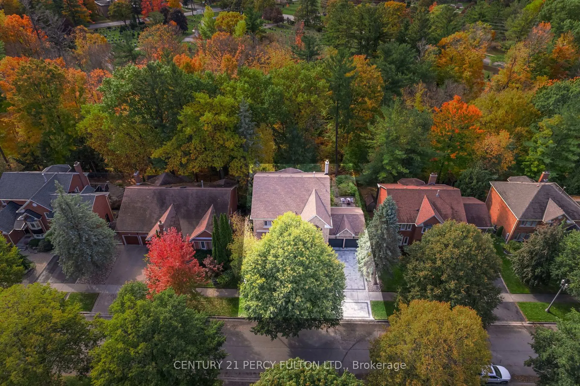 Photo 45 of 913 Duncannon Drive, Pickering, Liverpool — HOMEH