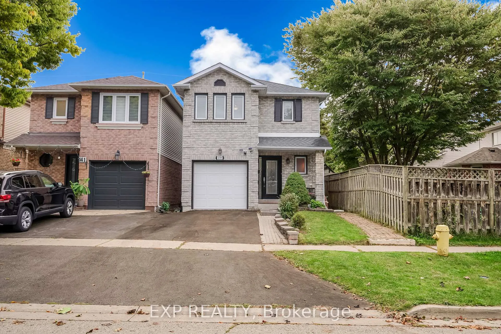 Photo 2 of 139 Adele Crescent, Oshawa, McLaughlin — HOMEH