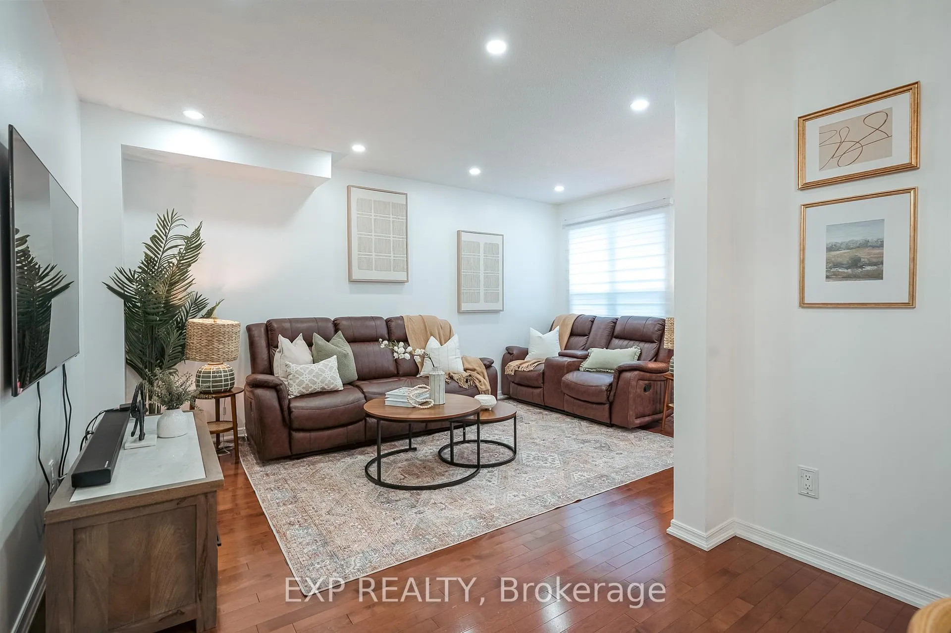 Photo 4 of 139 Adele Crescent, Oshawa, McLaughlin — HOMEH
