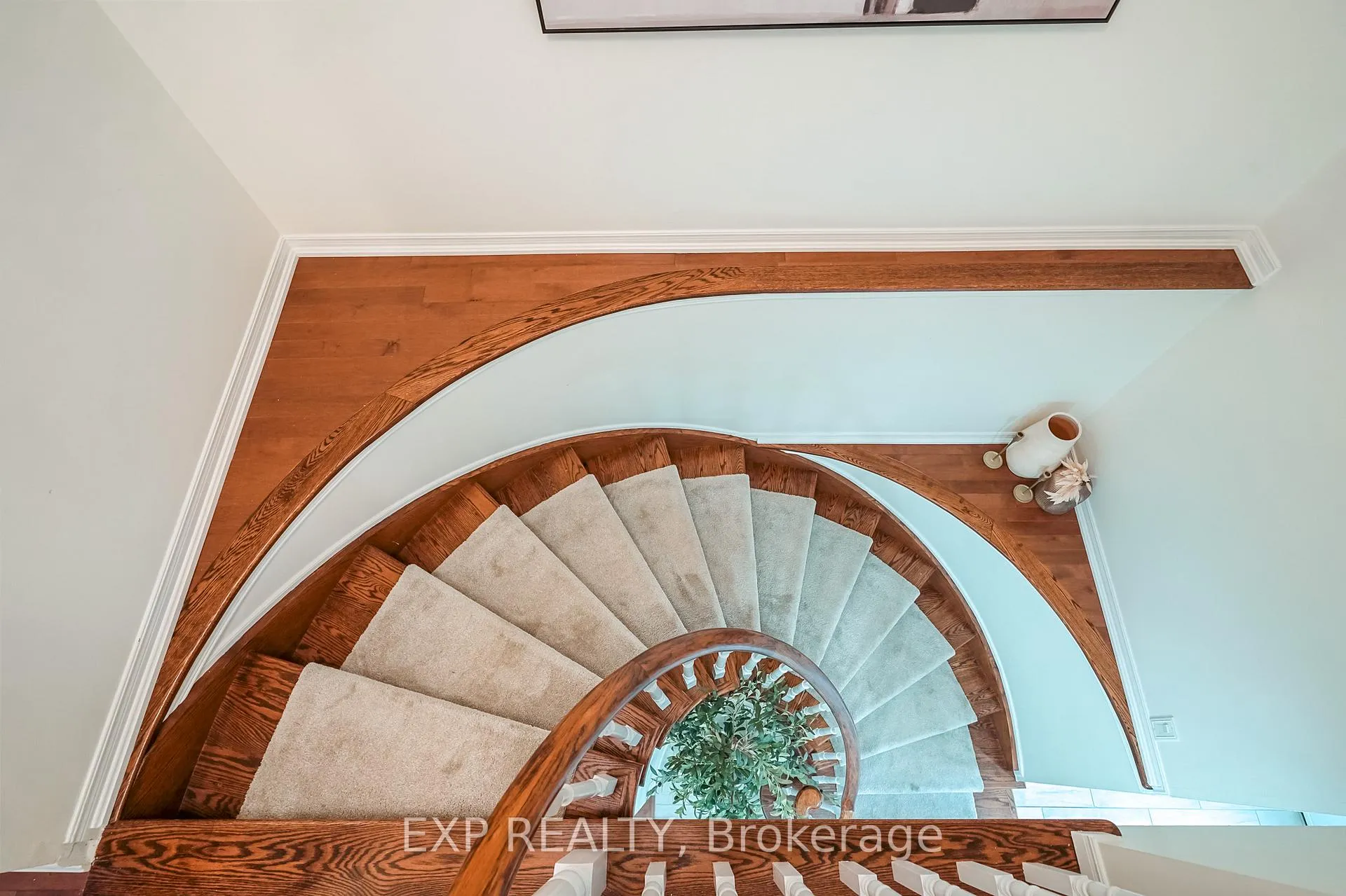 Photo 14 of 139 Adele Crescent, Oshawa, McLaughlin — HOMEH