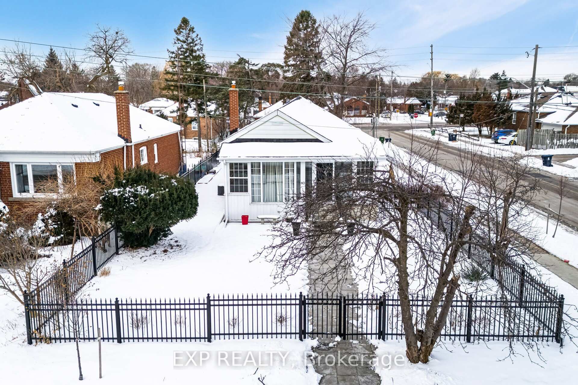Photo 1 of 40 Timgren Drive, Scarborough, Wexford-Maryvale — HOMEH