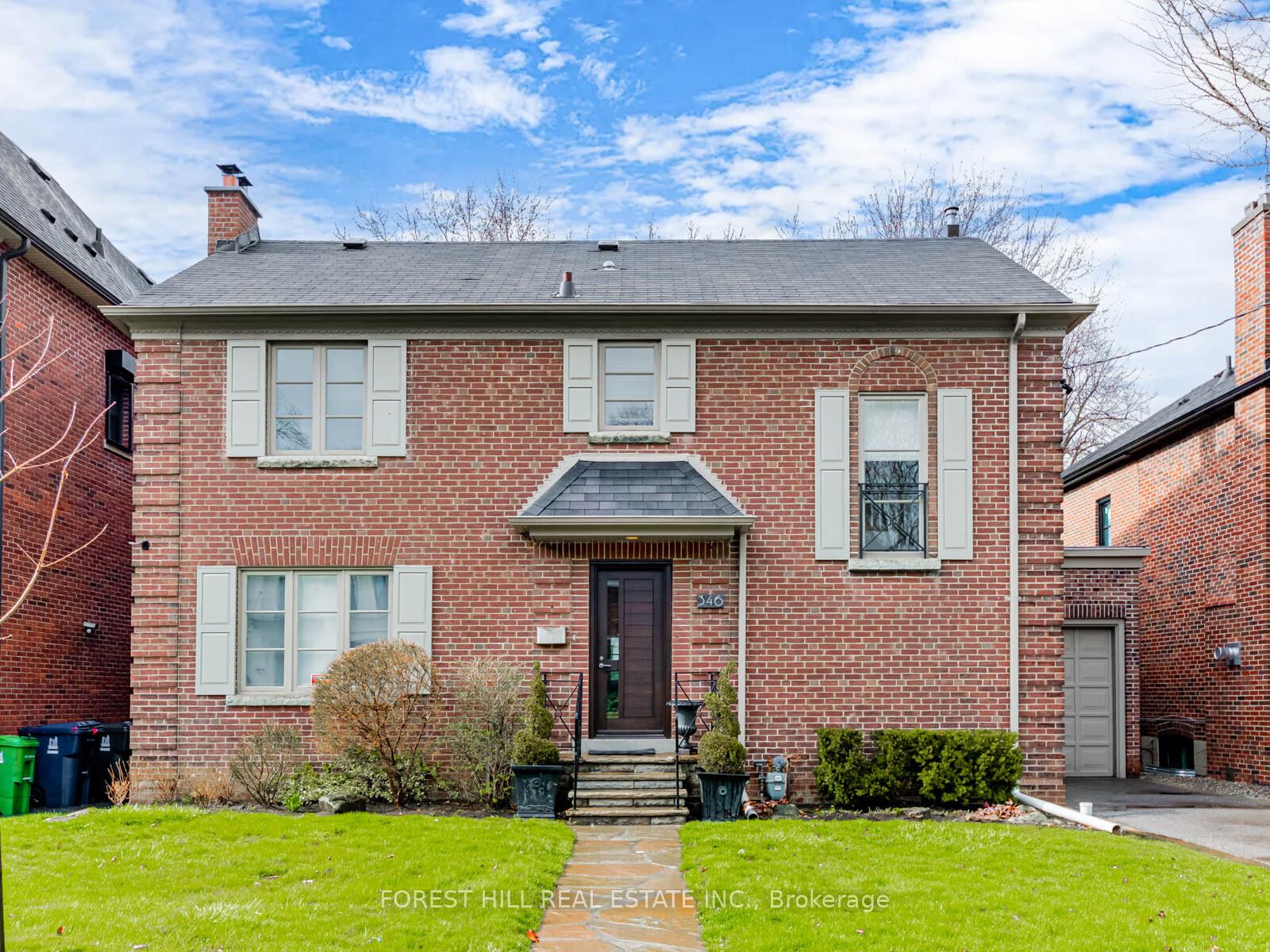 Front of 346 Glengrove Avenue W