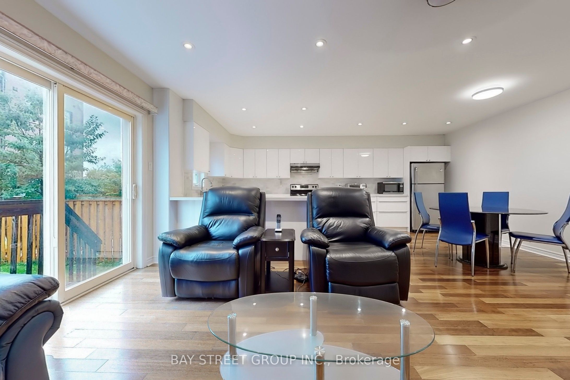 Photo 26 of 25 Maple Ridge Crescent, Markham, Greensborough — HOMEH