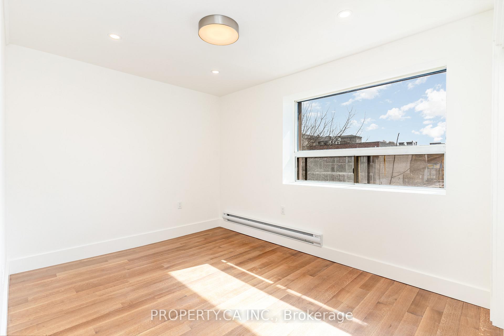 Photo 10 of Unit Suite 6, 97 Lee Avenue, Toronto, The Beaches — HOMEH