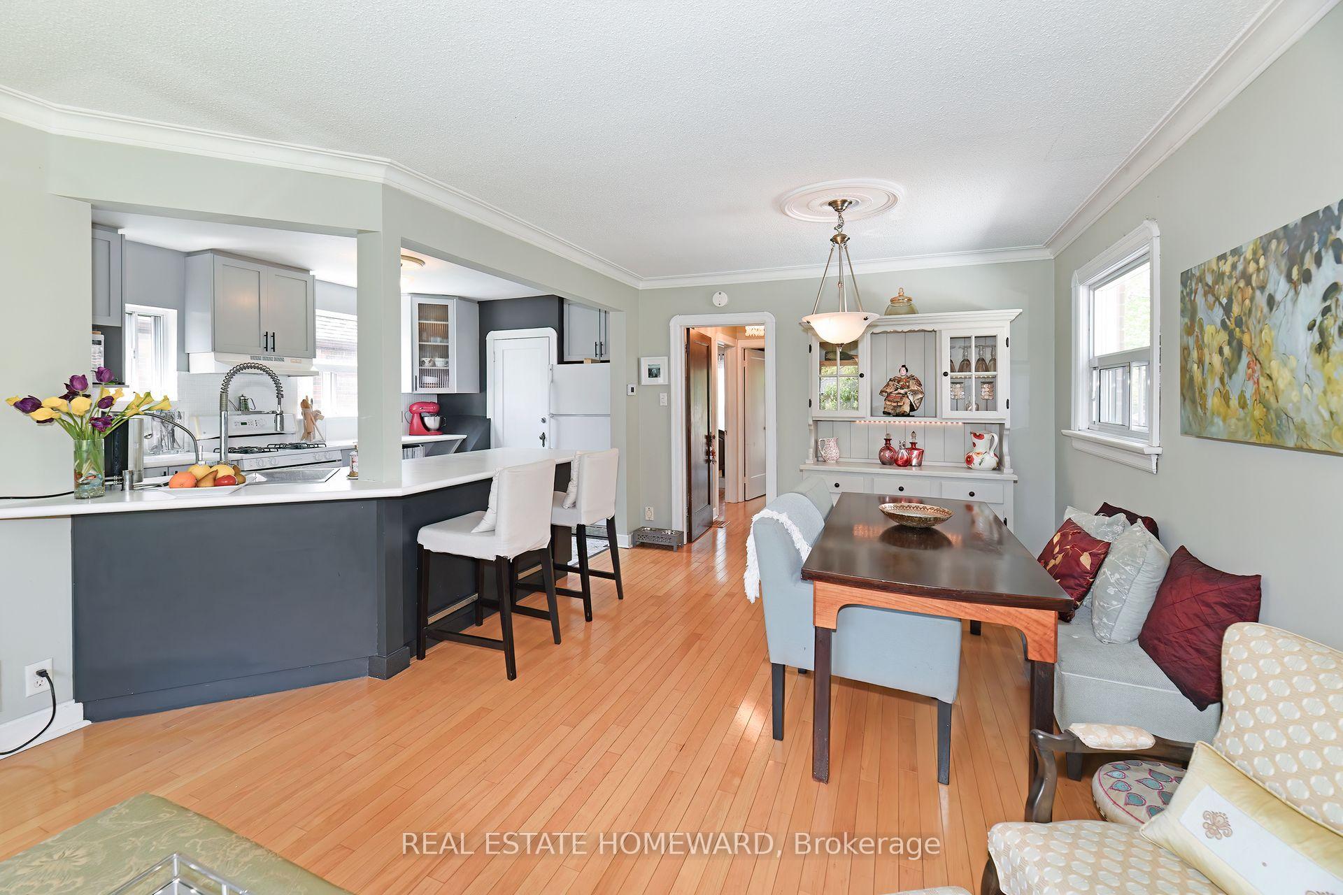 Photo 3 of 102 Cedarcrest Boulevard, Toronto, O'Connor-Parkview — HOMEH