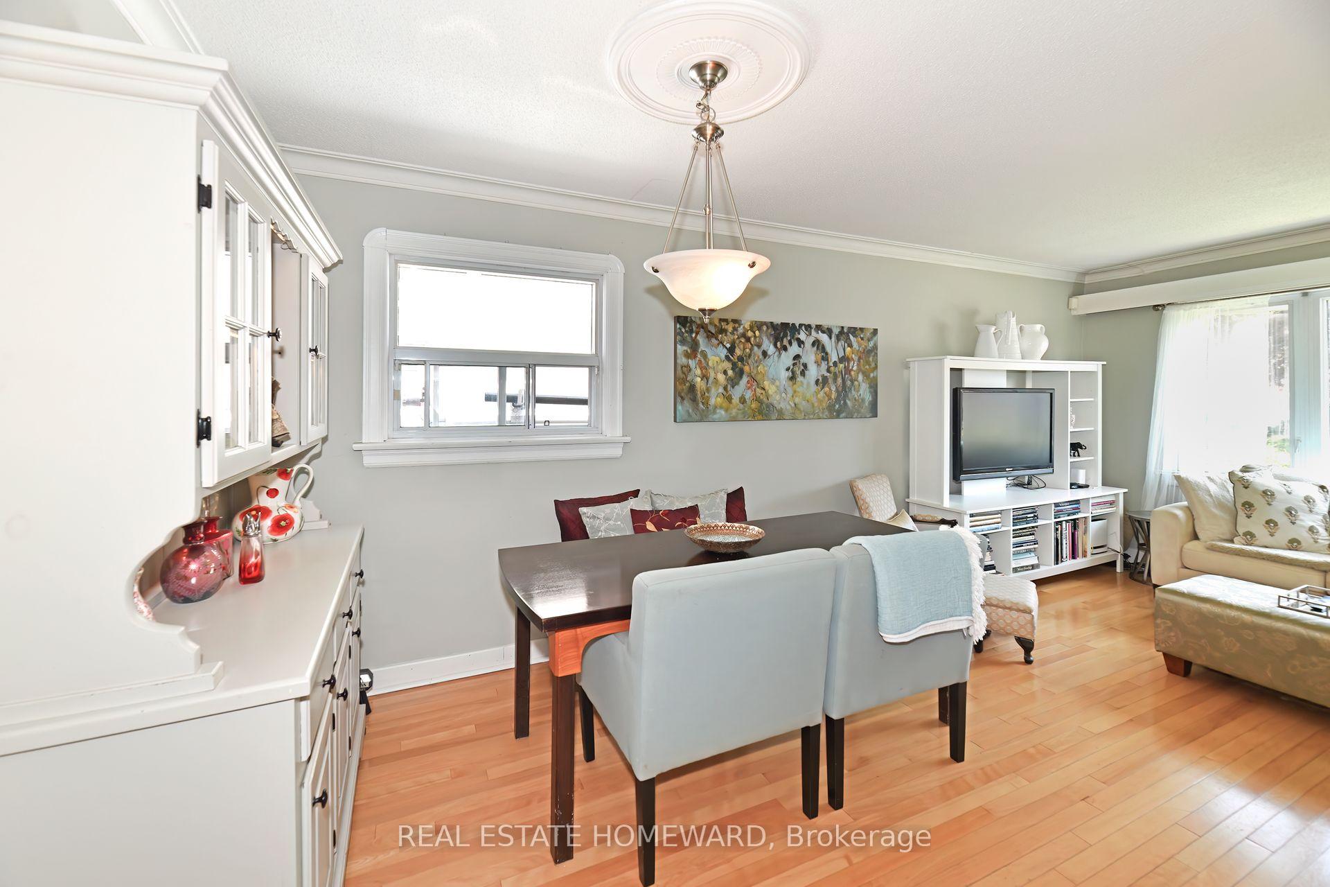 Photo 5 of 102 Cedarcrest Boulevard, Toronto, O'Connor-Parkview — HOMEH