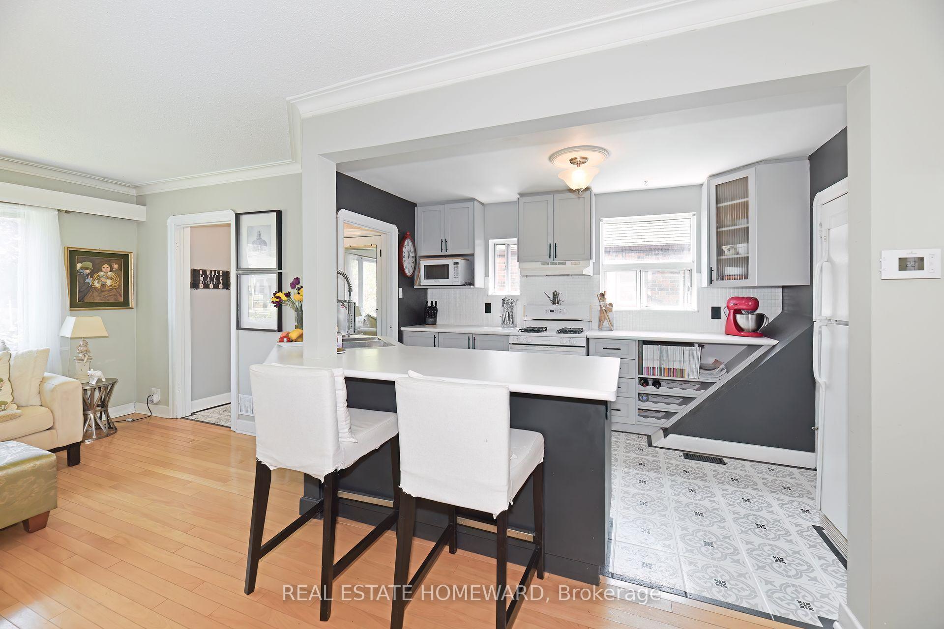 Photo 6 of 102 Cedarcrest Boulevard, Toronto, O'Connor-Parkview — HOMEH