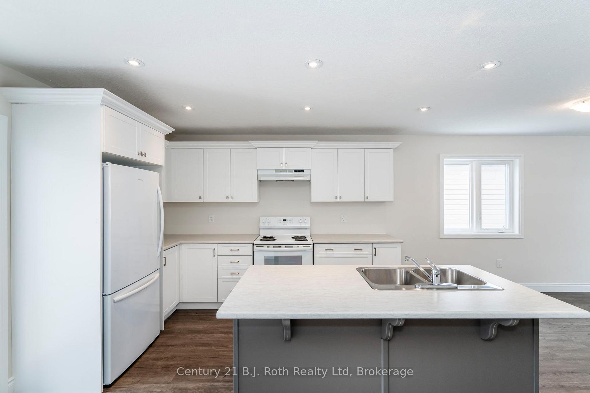 Photo 9 of 48 Ralph Dalton Boulevard, Tay, Victoria Harbour — HOMEH