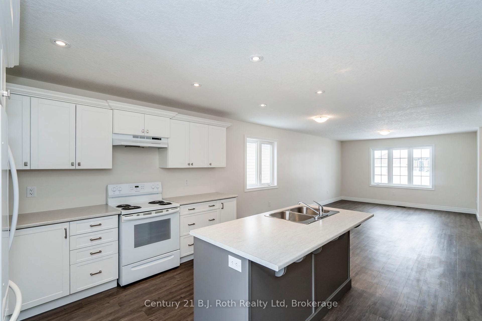 Photo 11 of 48 Ralph Dalton Boulevard, Tay, Victoria Harbour — HOMEH