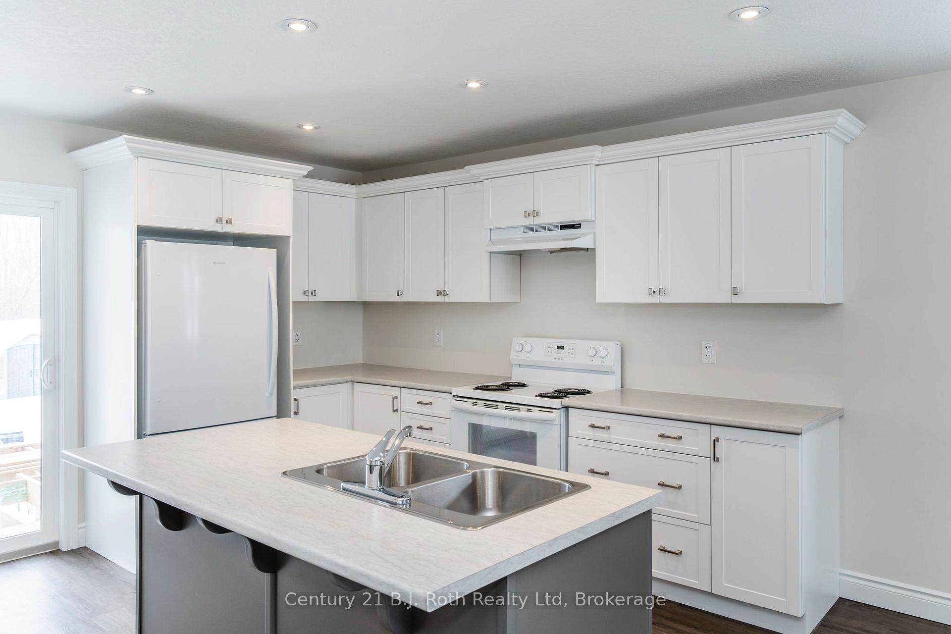 Photo 16 of 48 Ralph Dalton Boulevard, Tay, Victoria Harbour — HOMEH