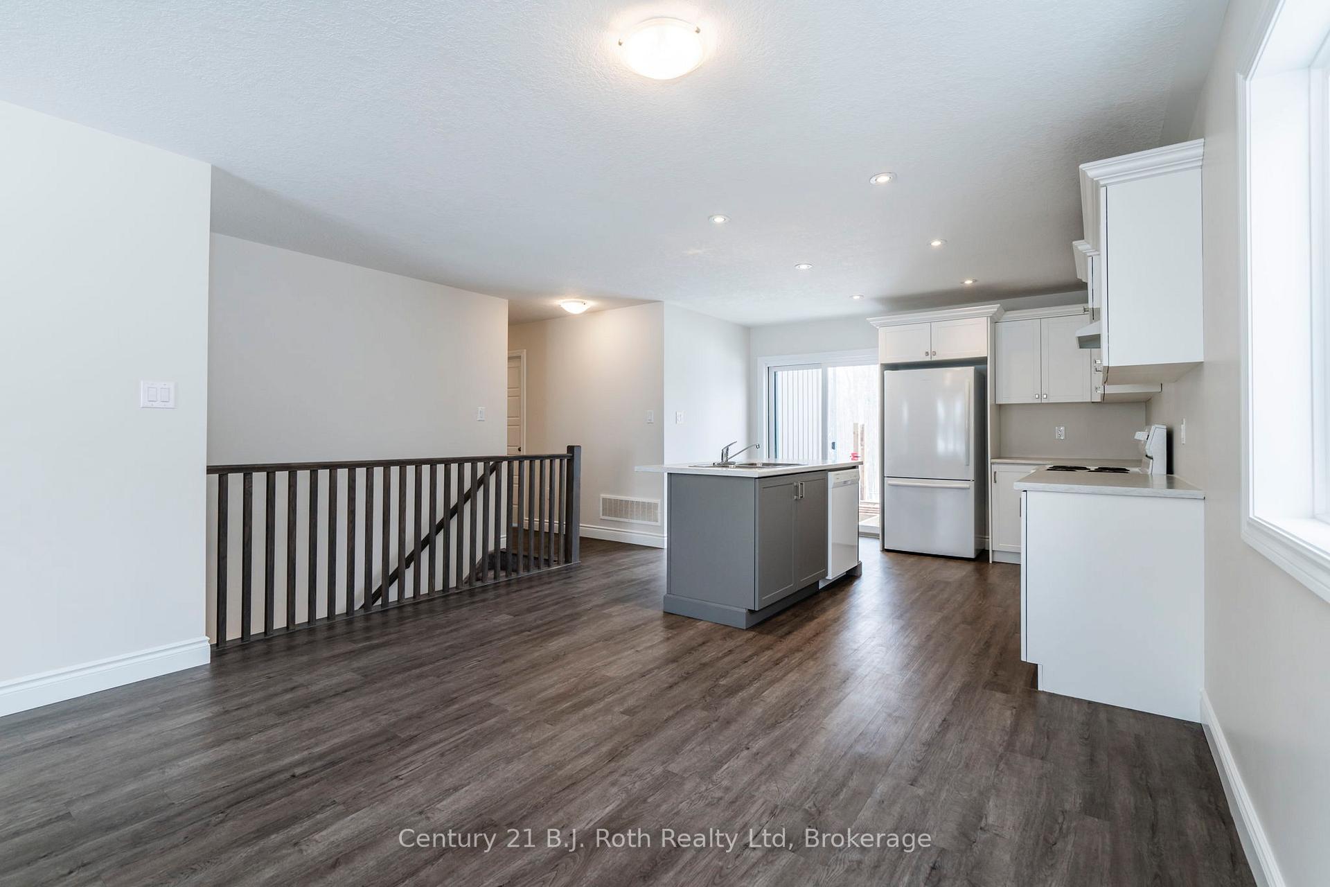 Photo 20 of 48 Ralph Dalton Boulevard, Tay, Victoria Harbour — HOMEH