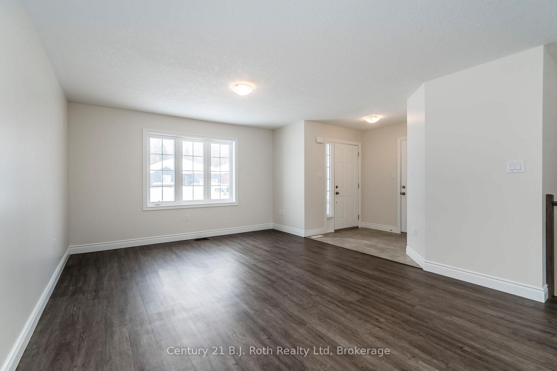 Photo 23 of 48 Ralph Dalton Boulevard, Tay, Victoria Harbour — HOMEH