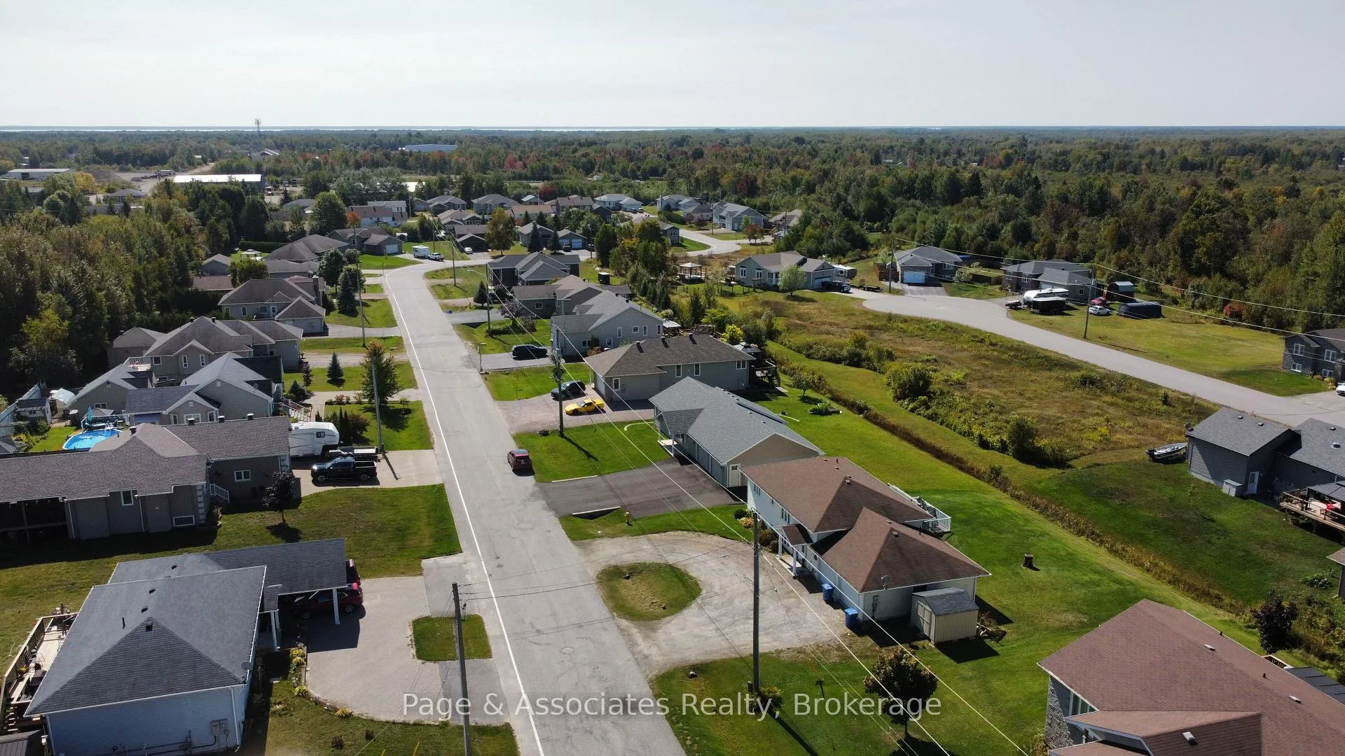 Photo 4 of 37 Tamerack Avenue, West Nipissing, Sturgeon Falls — HOMEH