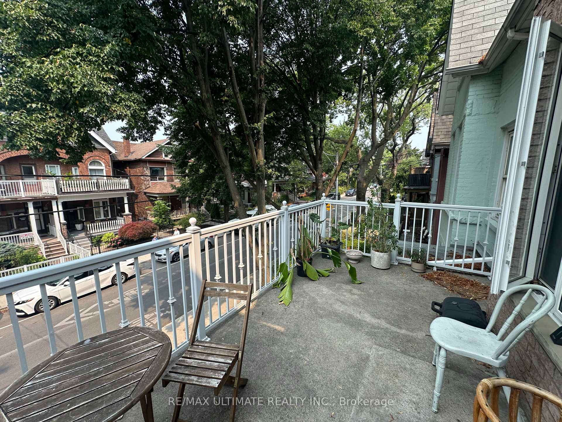 Photo 14 of Unit 2nd Floor, 363 Shaw Street S, Toronto, Trinity-Bellwoods — HOMEH
