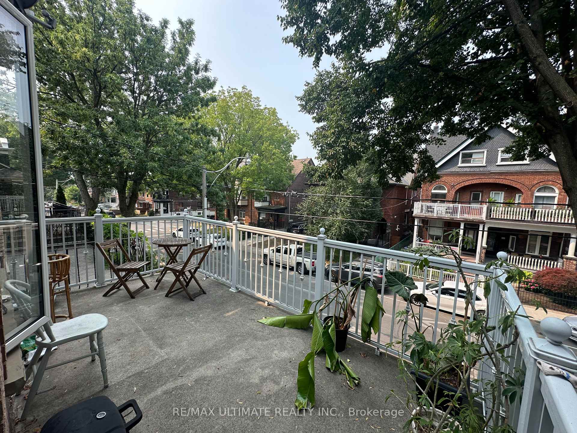Photo 19 of Unit 2nd Floor, 363 Shaw Street S, Toronto, Trinity-Bellwoods — HOMEH