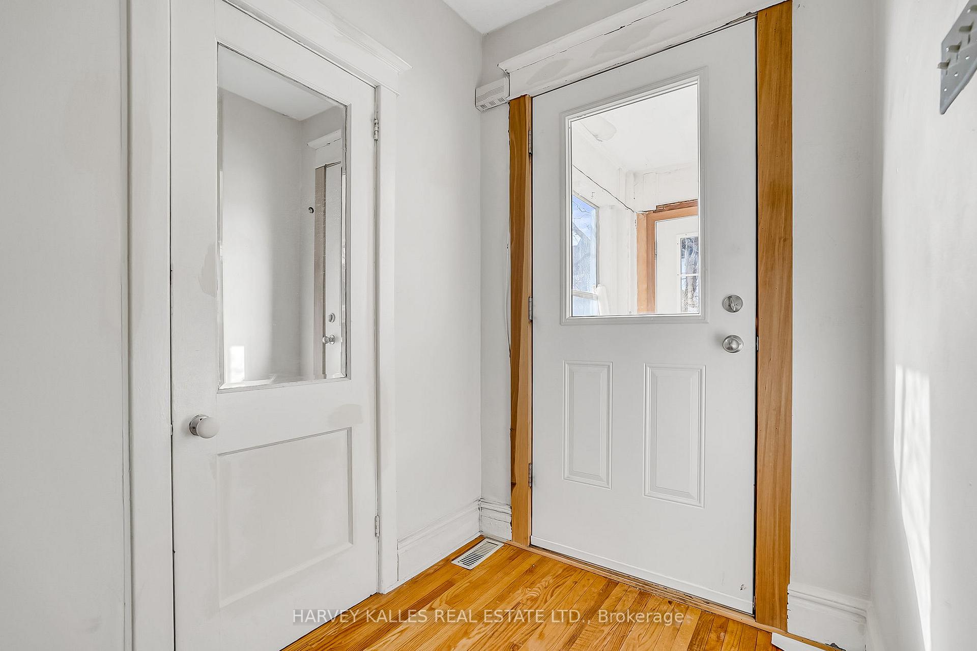 Photo 4 of 149 Rhodes Avenue, Toronto, Greenwood-Coxwell — HOMEH
