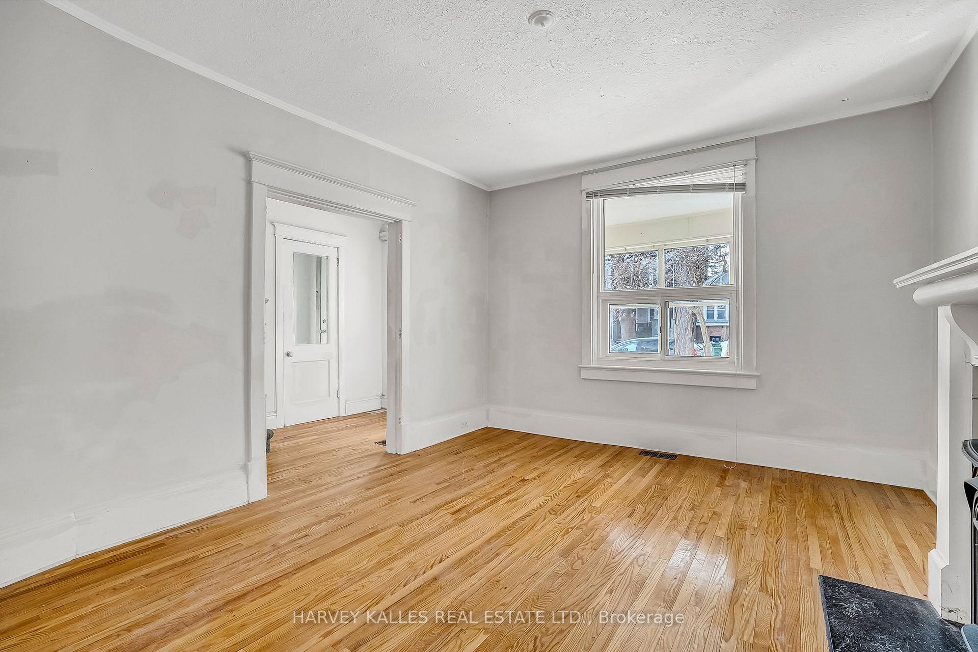 Photo 8 of 149 Rhodes Avenue, Toronto, Greenwood-Coxwell — HOMEH