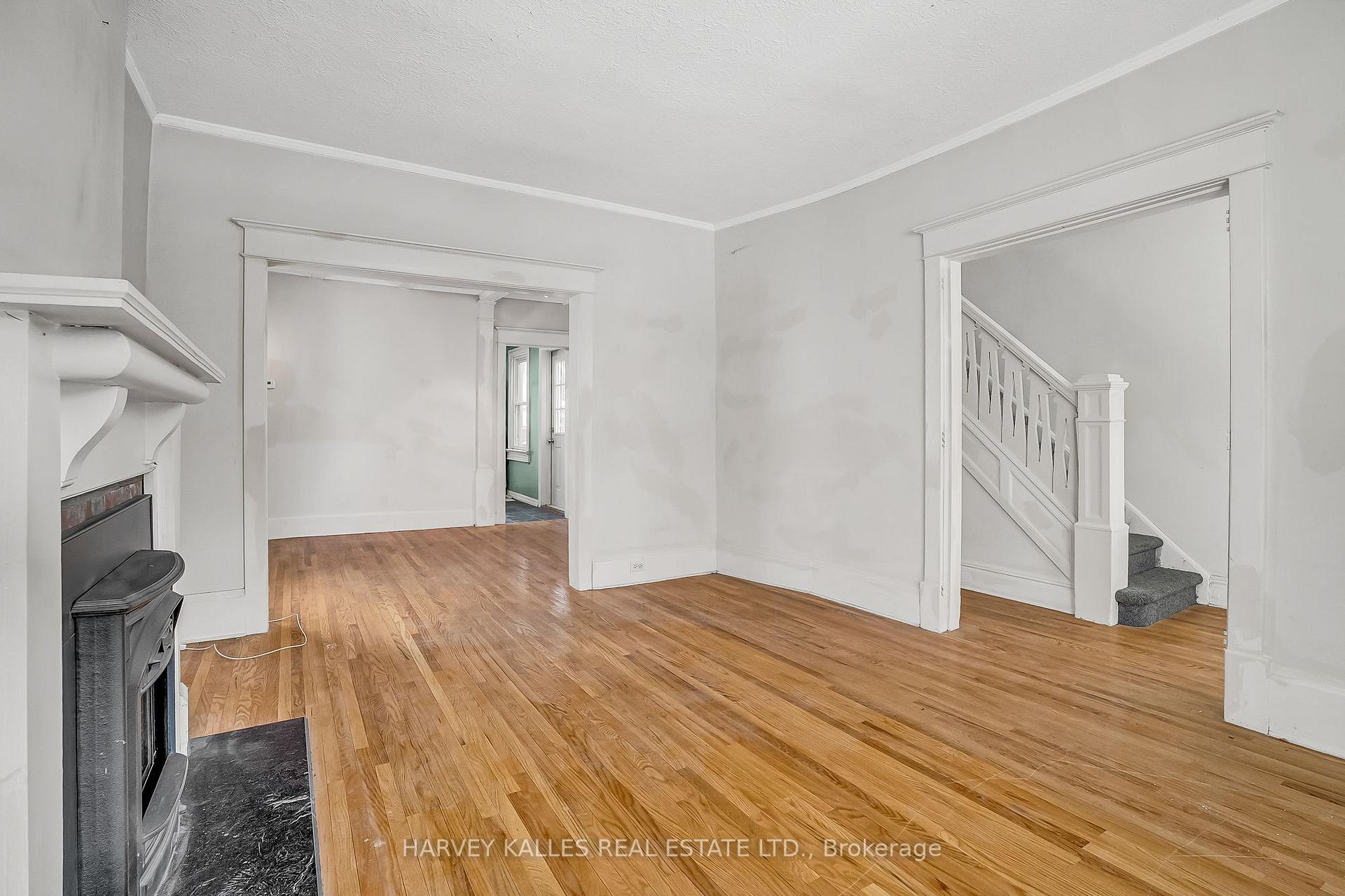 Photo 9 of 149 Rhodes Avenue, Toronto, Greenwood-Coxwell — HOMEH