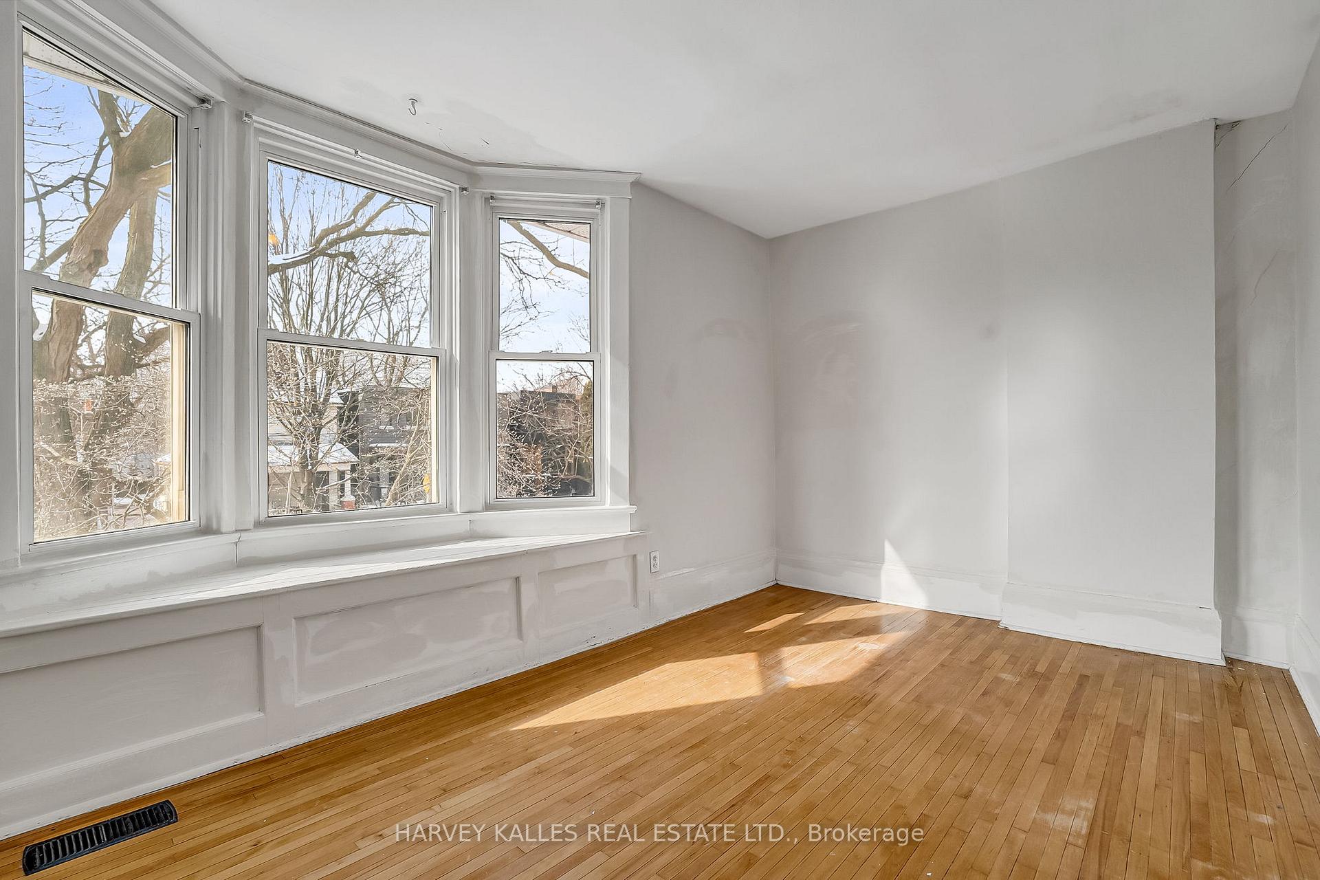 Photo 19 of 149 Rhodes Avenue, Toronto, Greenwood-Coxwell — HOMEH