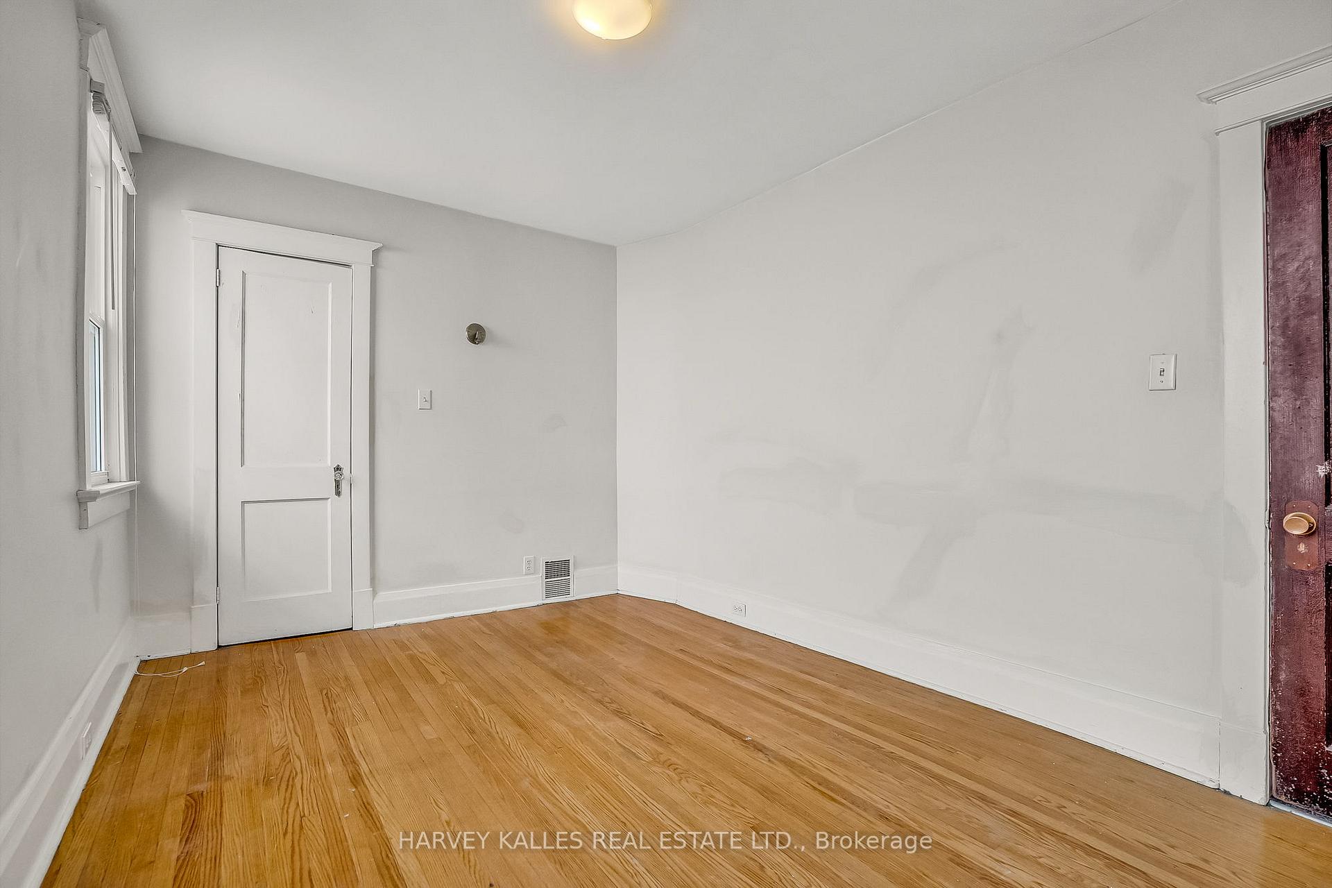 Photo 23 of 149 Rhodes Avenue, Toronto, Greenwood-Coxwell — HOMEH