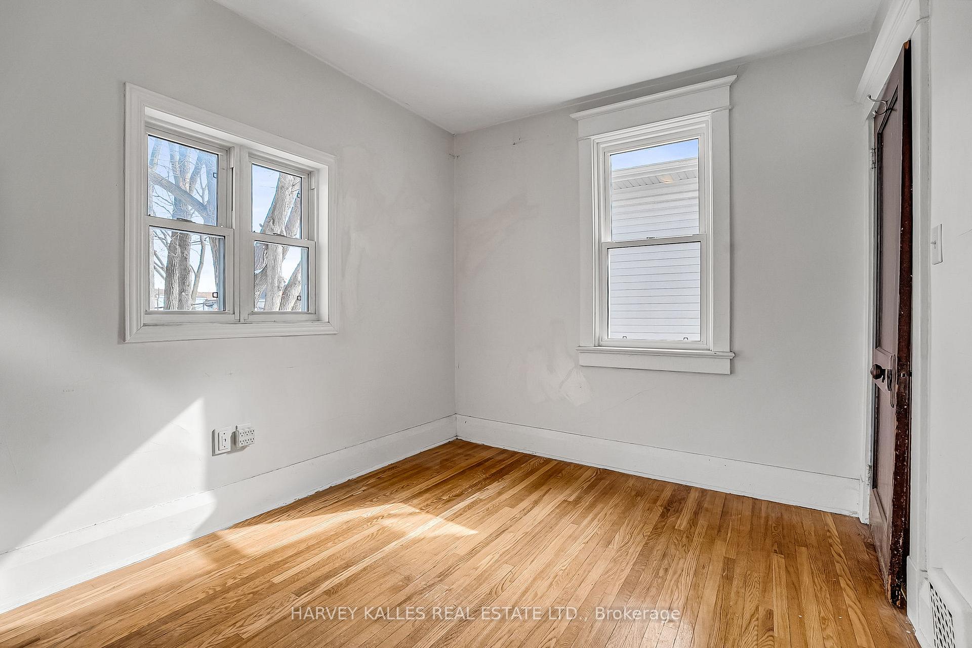 Photo 27 of 149 Rhodes Avenue, Toronto, Greenwood-Coxwell — HOMEH