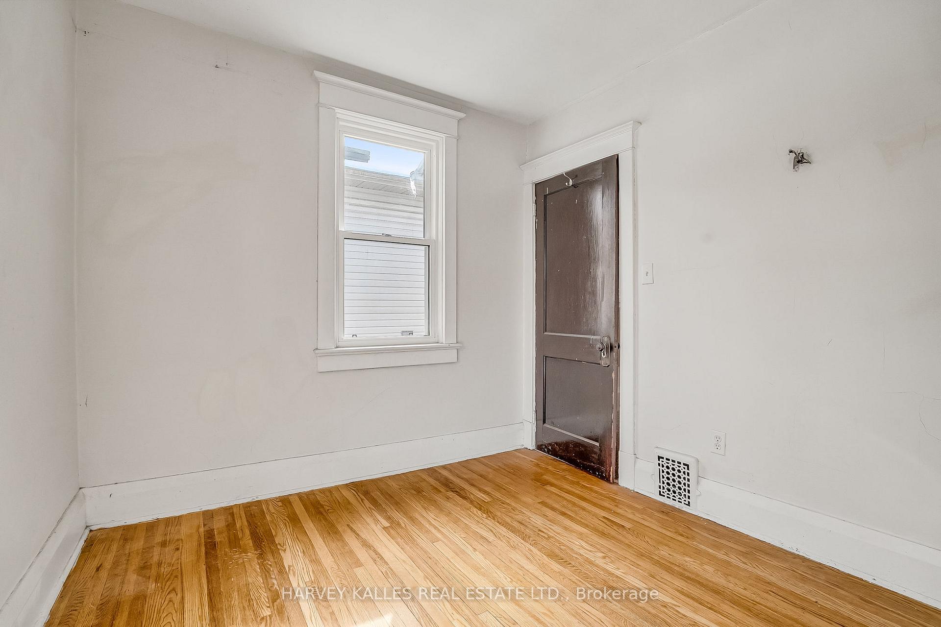 Photo 29 of 149 Rhodes Avenue, Toronto, Greenwood-Coxwell — HOMEH