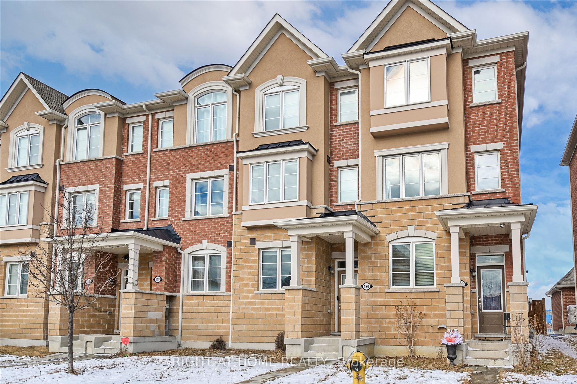 Photo 2 of 120 Cleanside Road, Scarborough, Clairlea-Birchmount — HOMEH