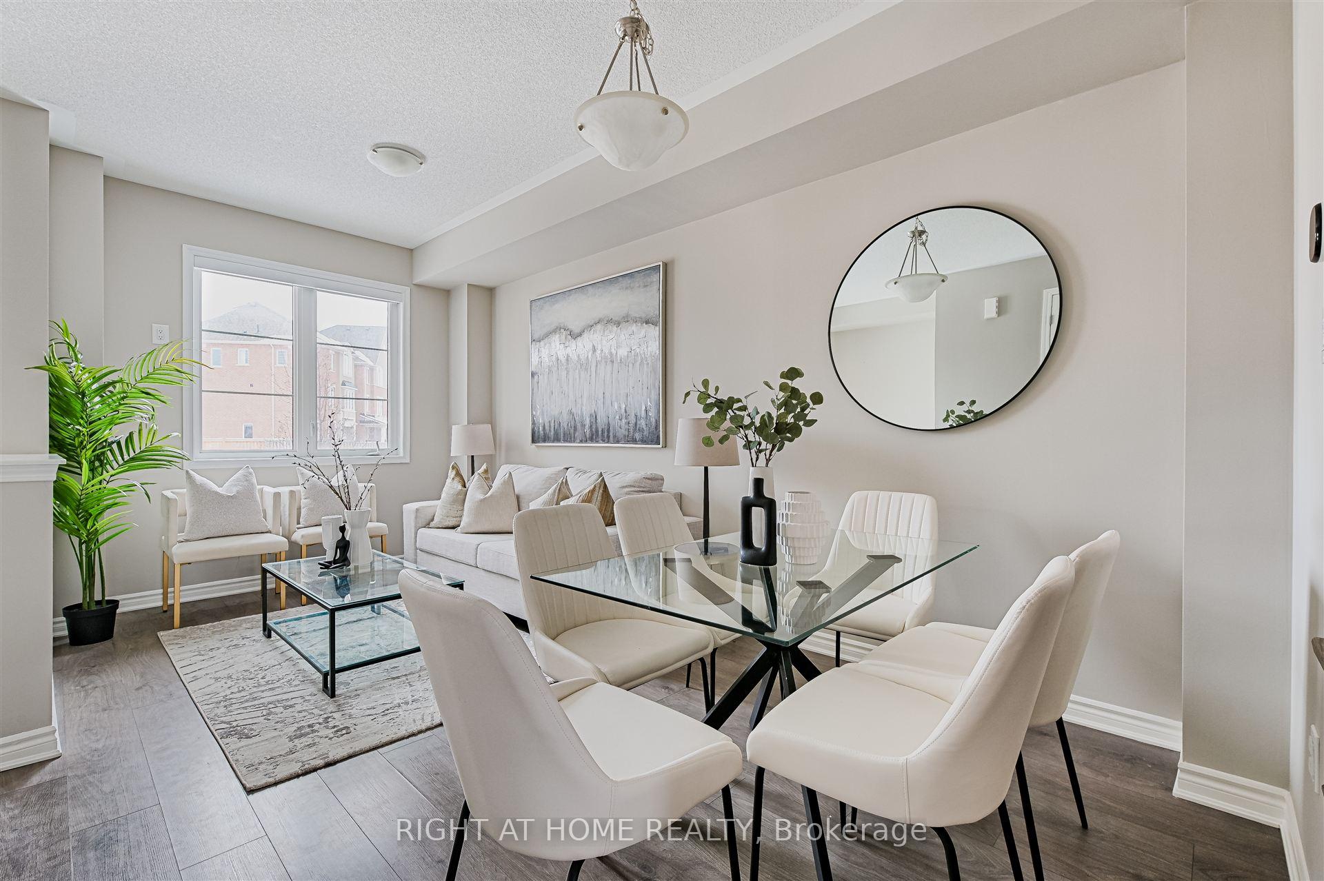 Photo 5 of 120 Cleanside Road, Scarborough, Clairlea-Birchmount — HOMEH