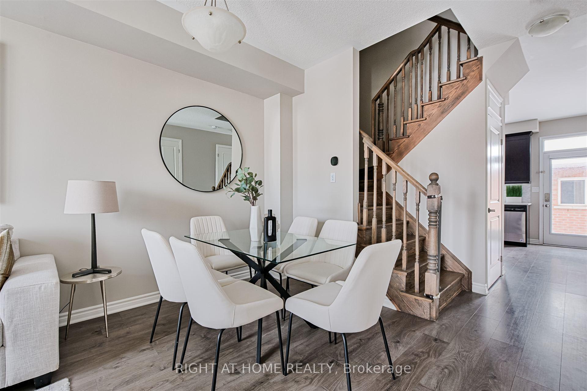 Photo 10 of 120 Cleanside Road, Scarborough, Clairlea-Birchmount — HOMEH