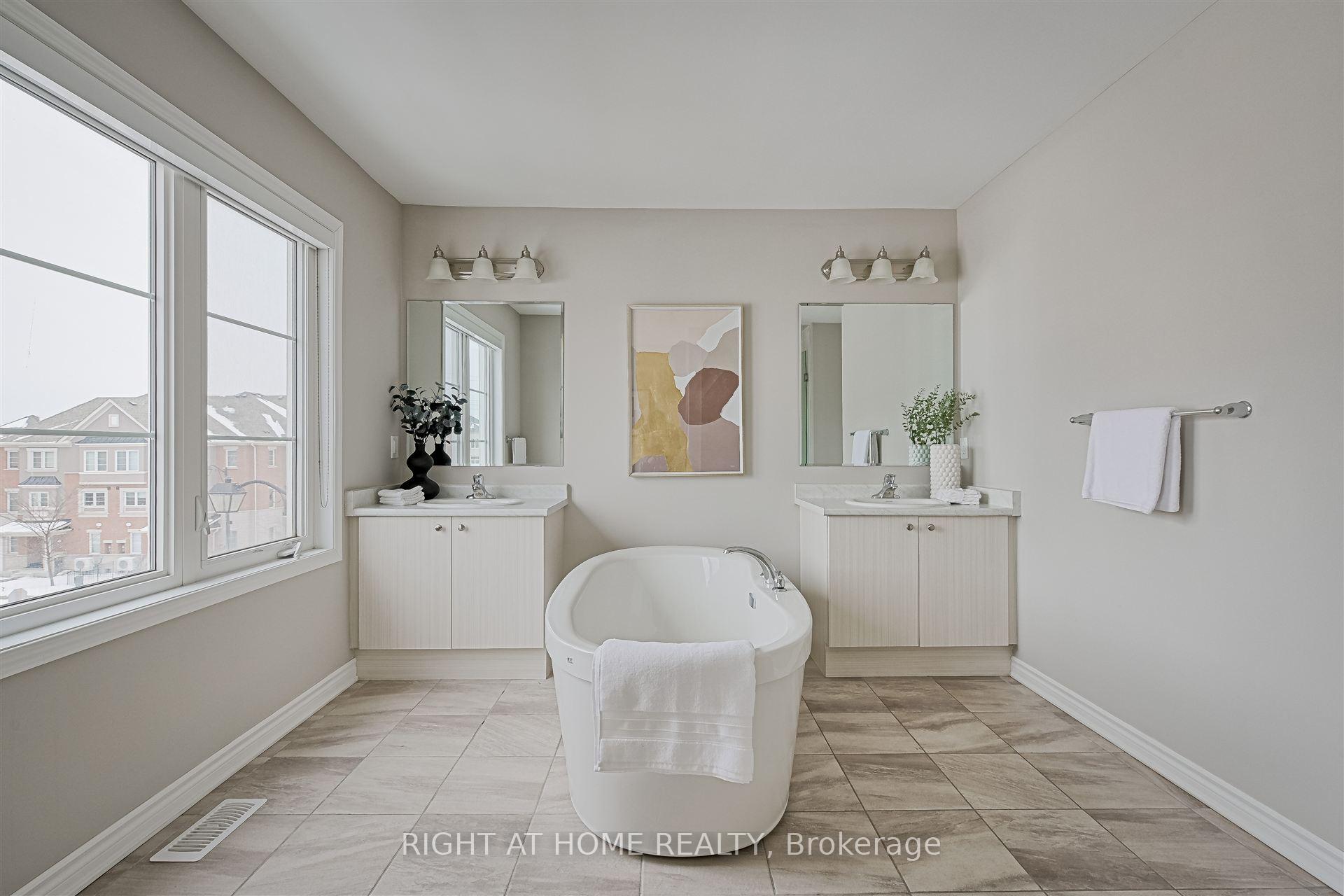 Photo 22 of 120 Cleanside Road, Scarborough, Clairlea-Birchmount — HOMEH