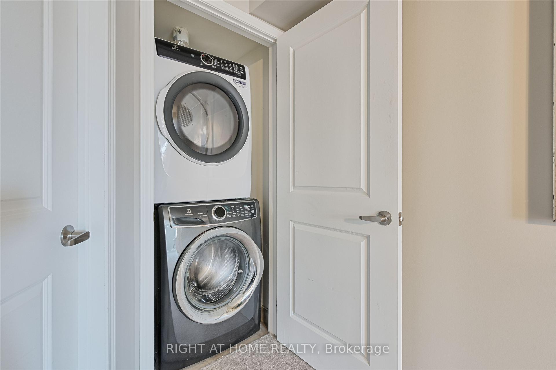 Photo 35 of 120 Cleanside Road, Scarborough, Clairlea-Birchmount — HOMEH