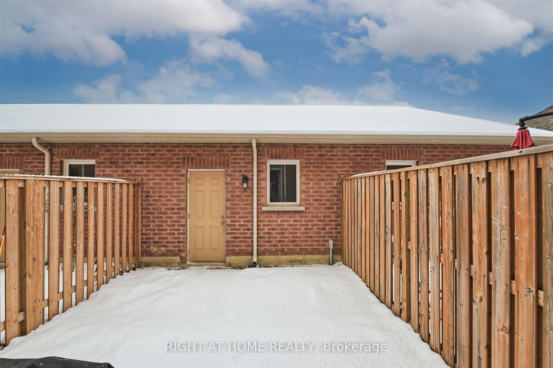 Photo 36 of 120 Cleanside Road, Scarborough, Clairlea-Birchmount — HOMEH