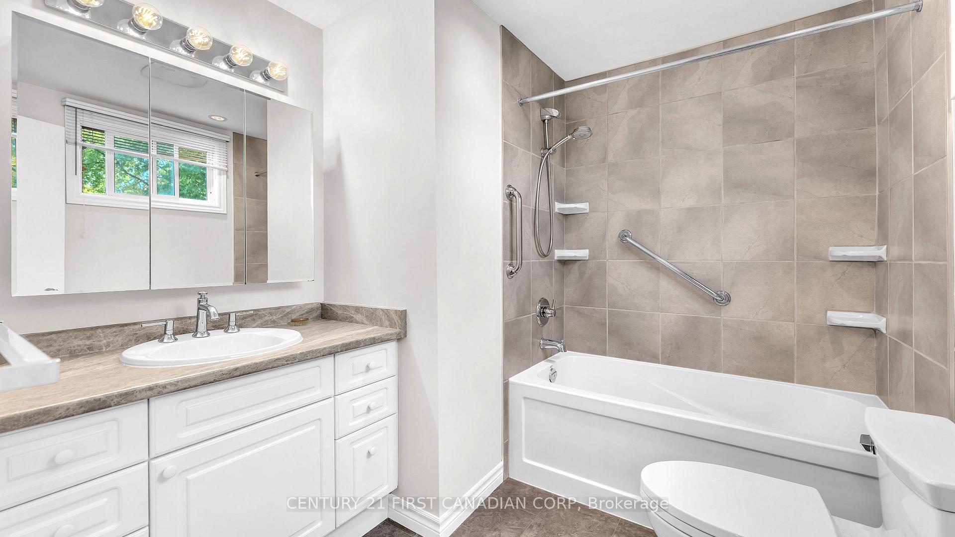 Photo 16 of 325 Helen Drive, Strathroy-Caradoc, NW — HOMEH