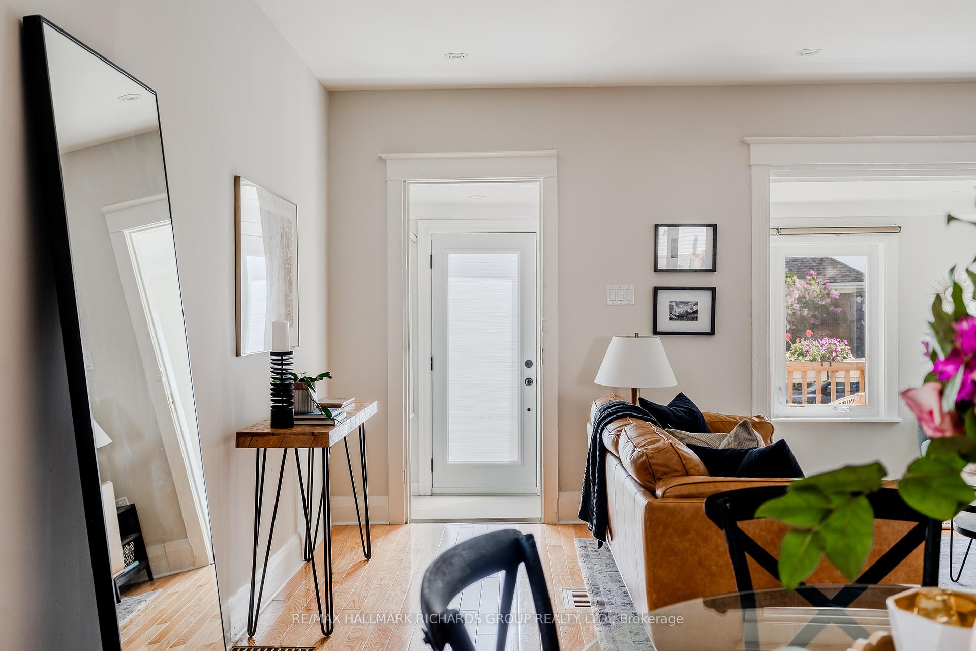 Photo 2 of 238 Westlake Avenue, Toronto, Woodbine-Lumsden — HOMEH