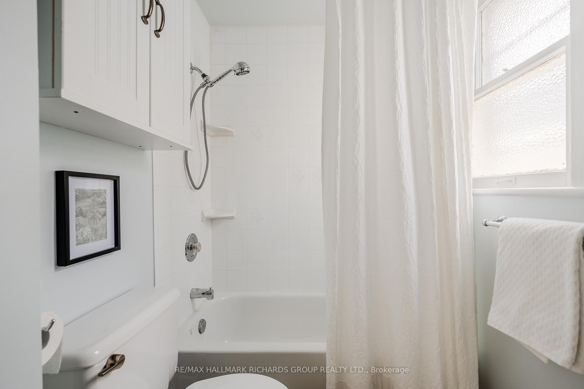 Photo 17 of 238 Westlake Avenue, Toronto, Woodbine-Lumsden — HOMEH