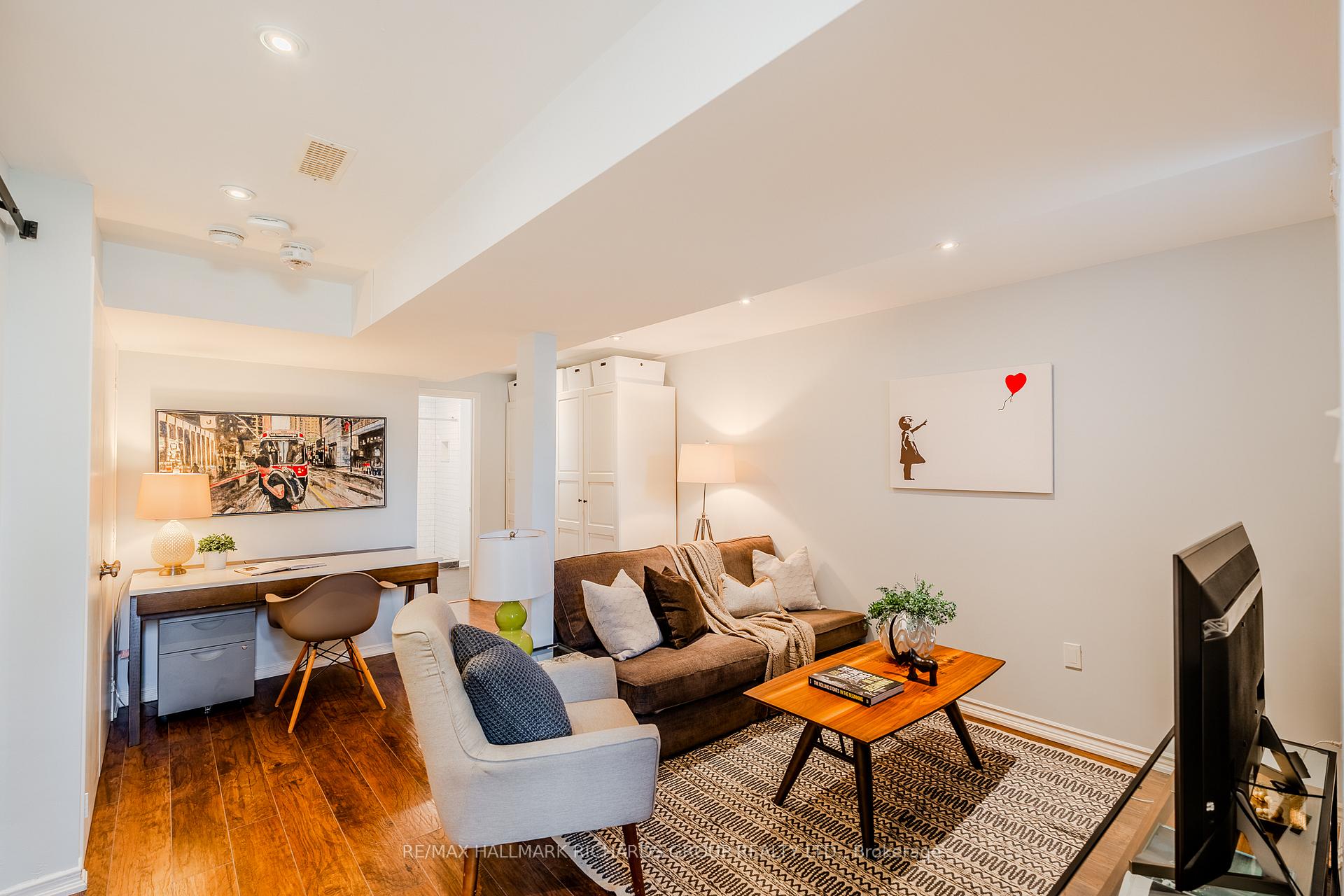 Photo 18 of 238 Westlake Avenue, Toronto, Woodbine-Lumsden — HOMEH