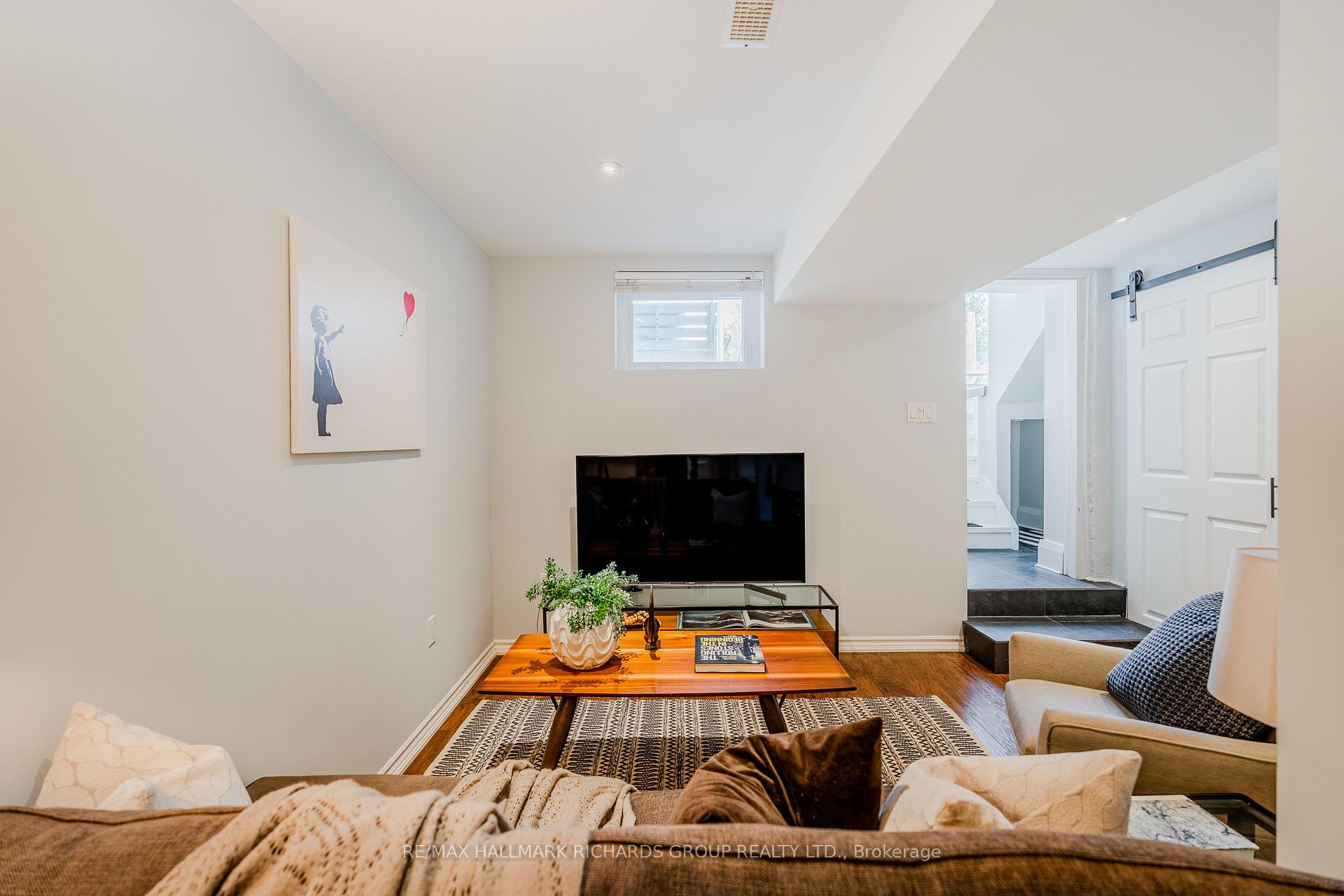 Photo 19 of 238 Westlake Avenue, Toronto, Woodbine-Lumsden — HOMEH