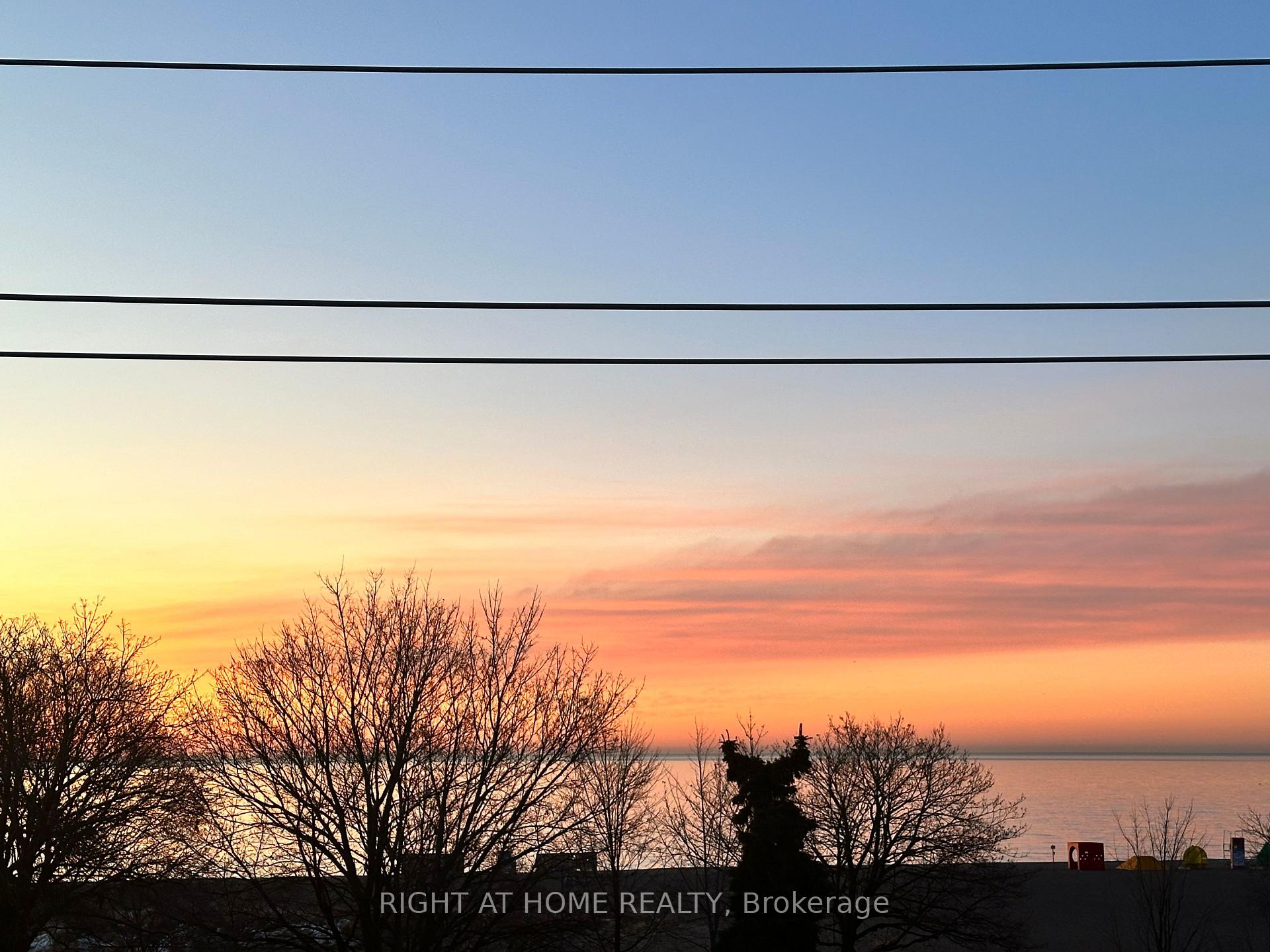 Front of 1830 Lake Shore Boulevard E