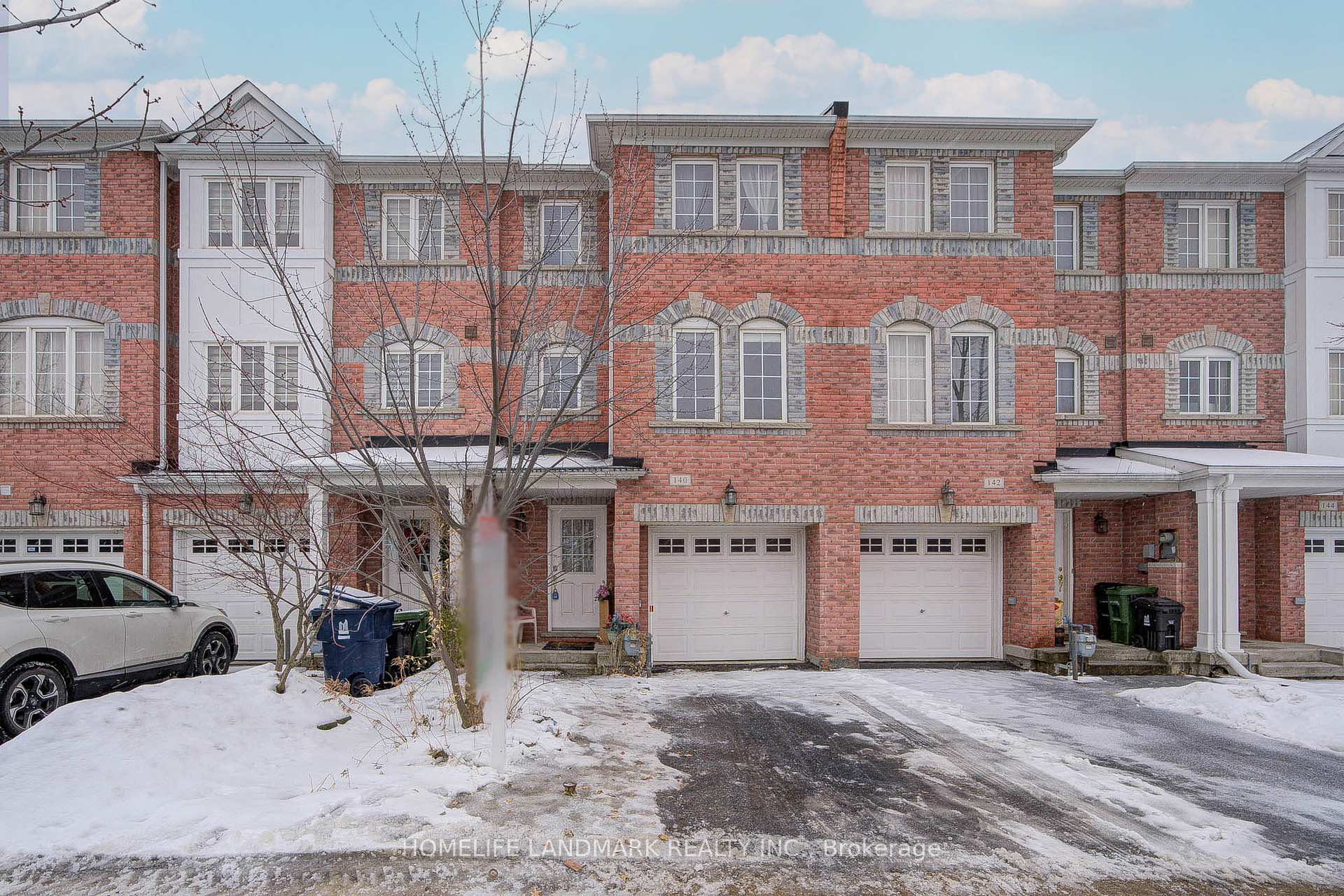 Photo 2 of 140 Pilkington Drive, Scarborough, Clairlea-Birchmount — HOMEH